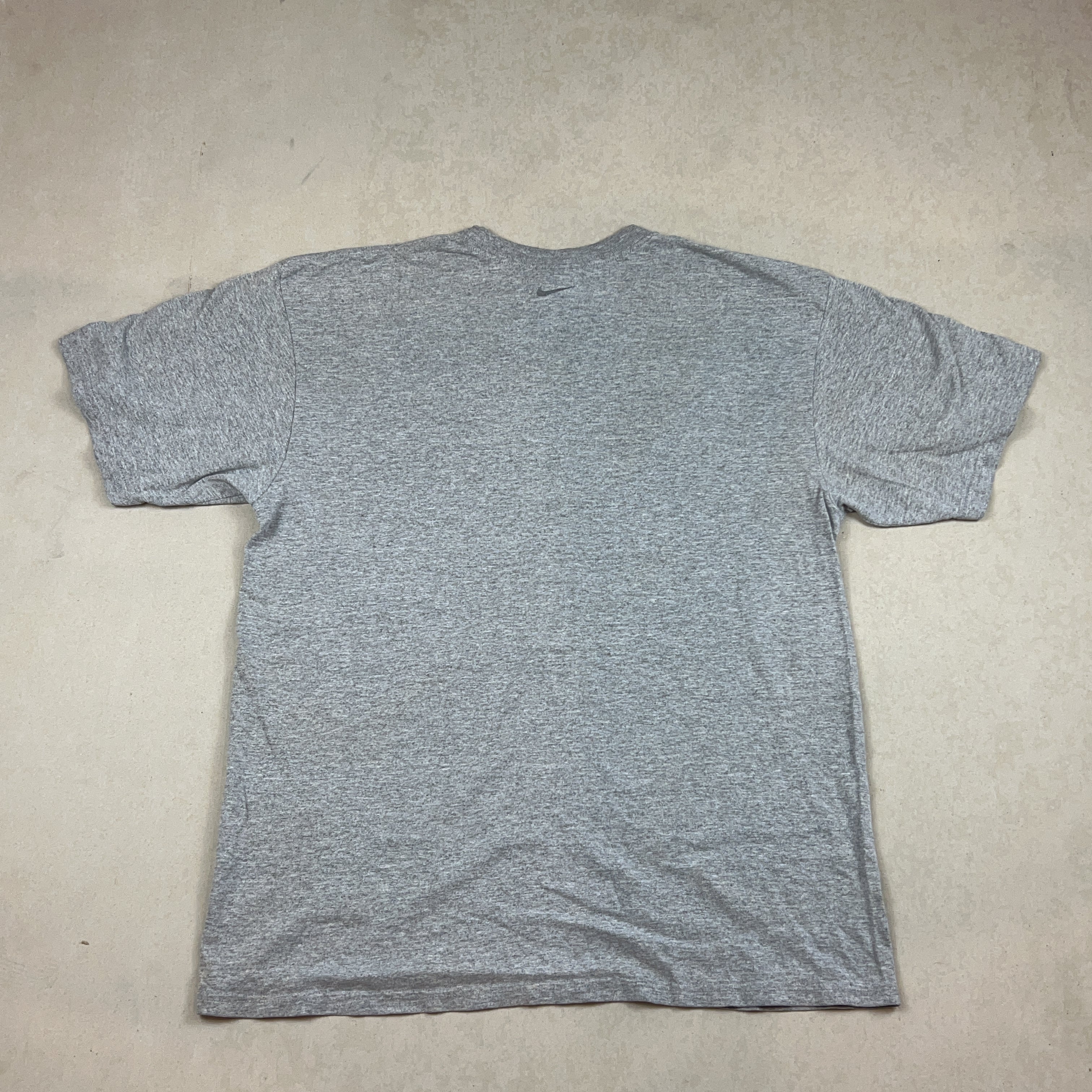 NIKE TEE - LARGE