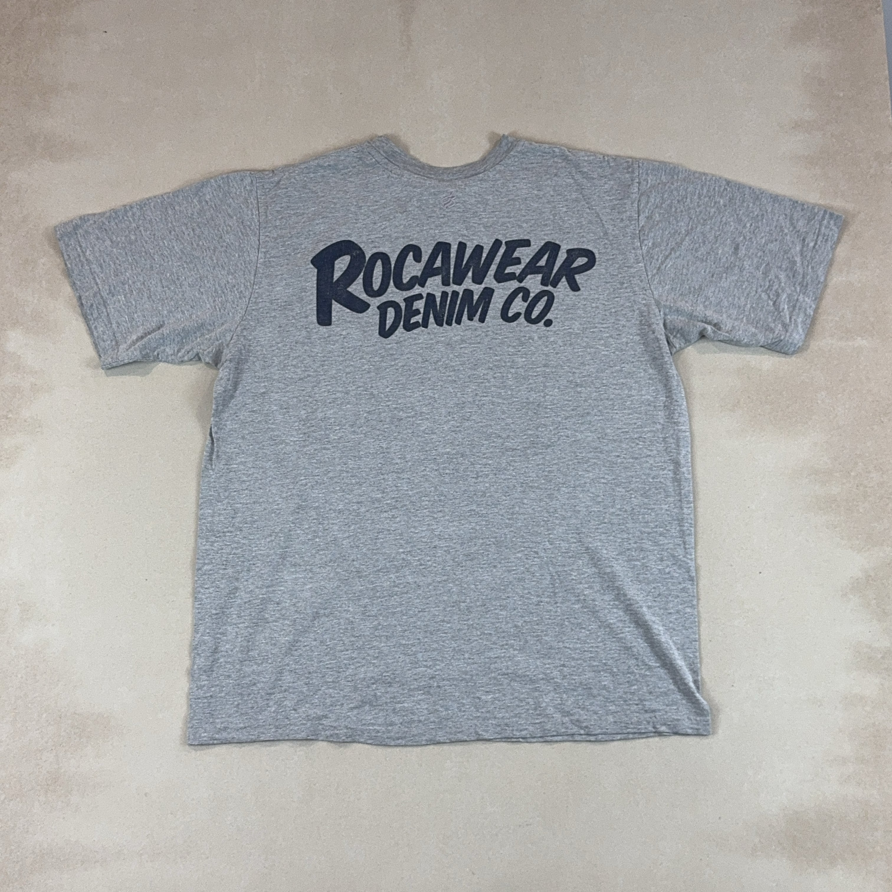 ROCAWEAR TEE - X LARGE