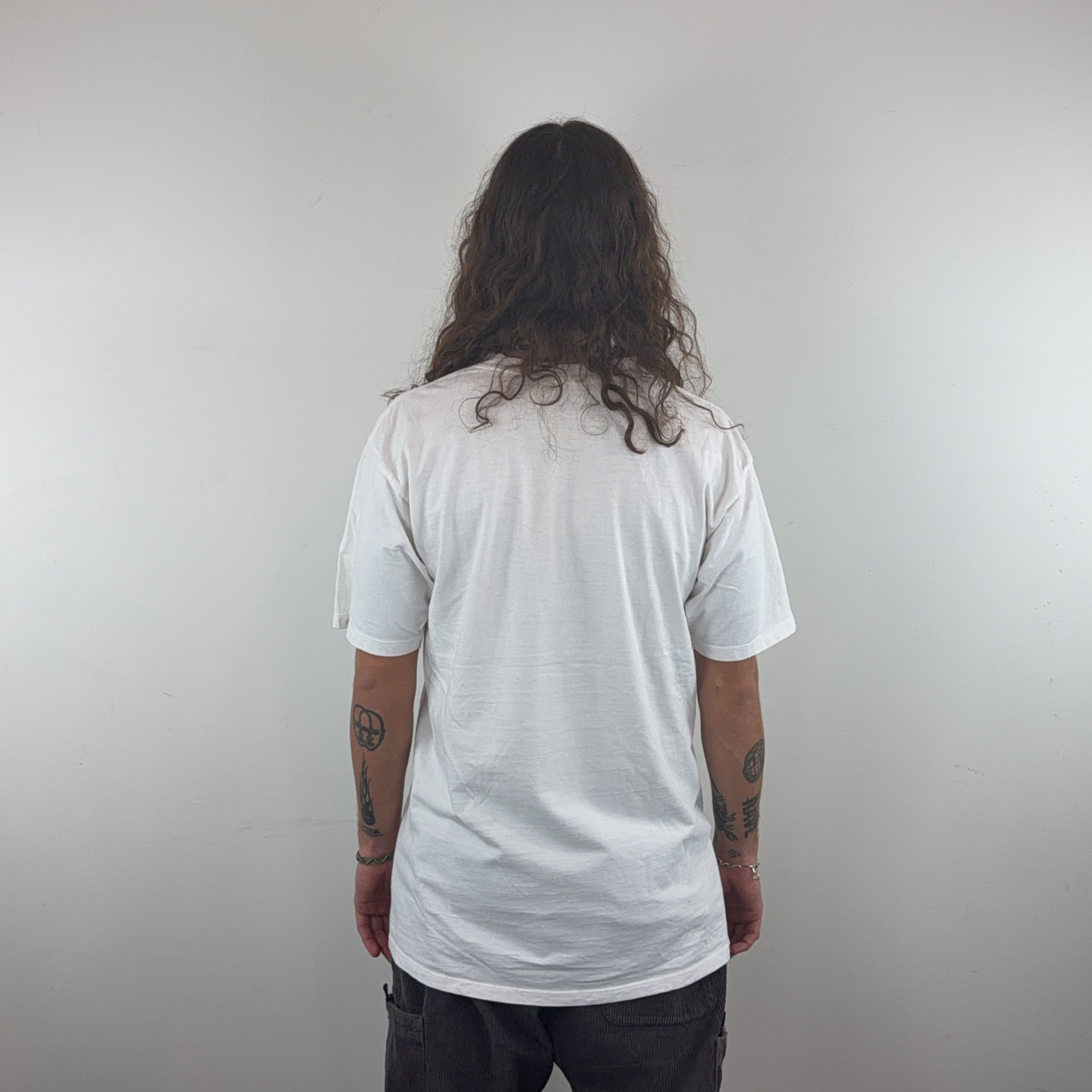 'ALASKA' GRAPHIC TEE - LARGE