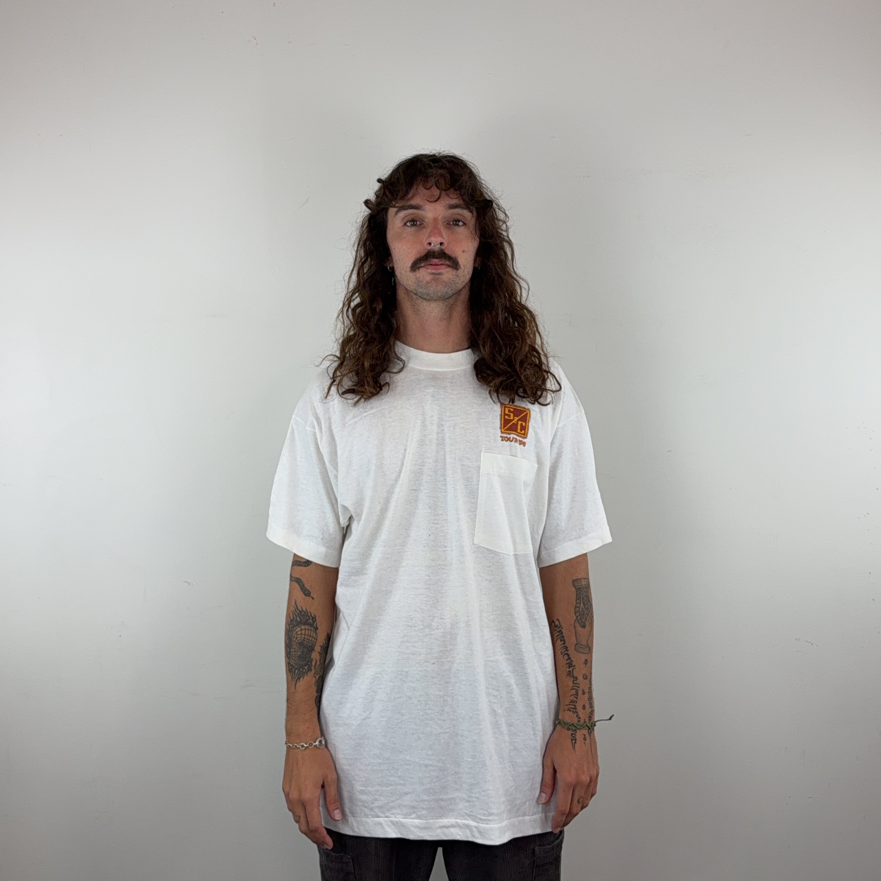 FRUIT OF THE LOOM TEE - X LARGE