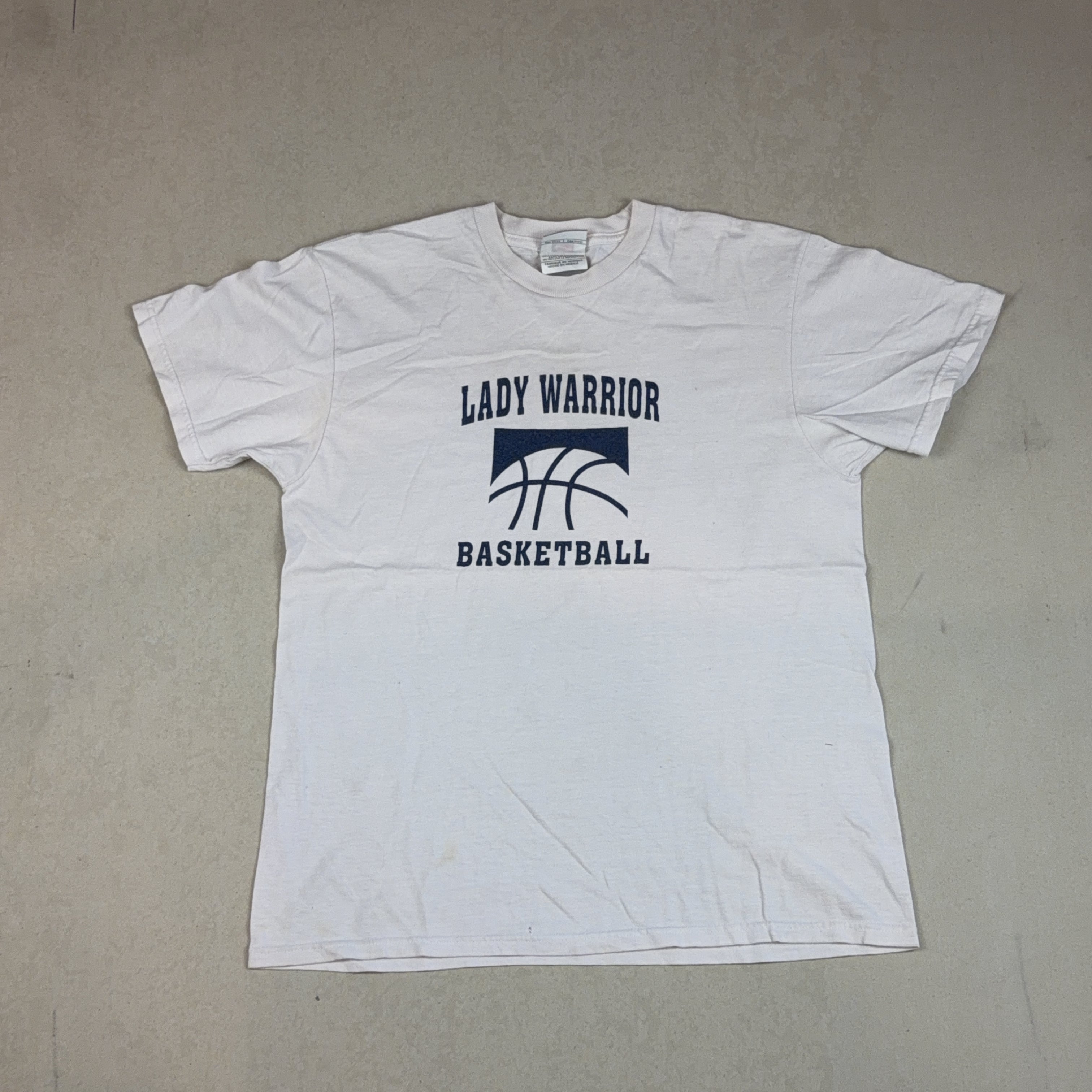 NIKE WHITE TEE - SMALL