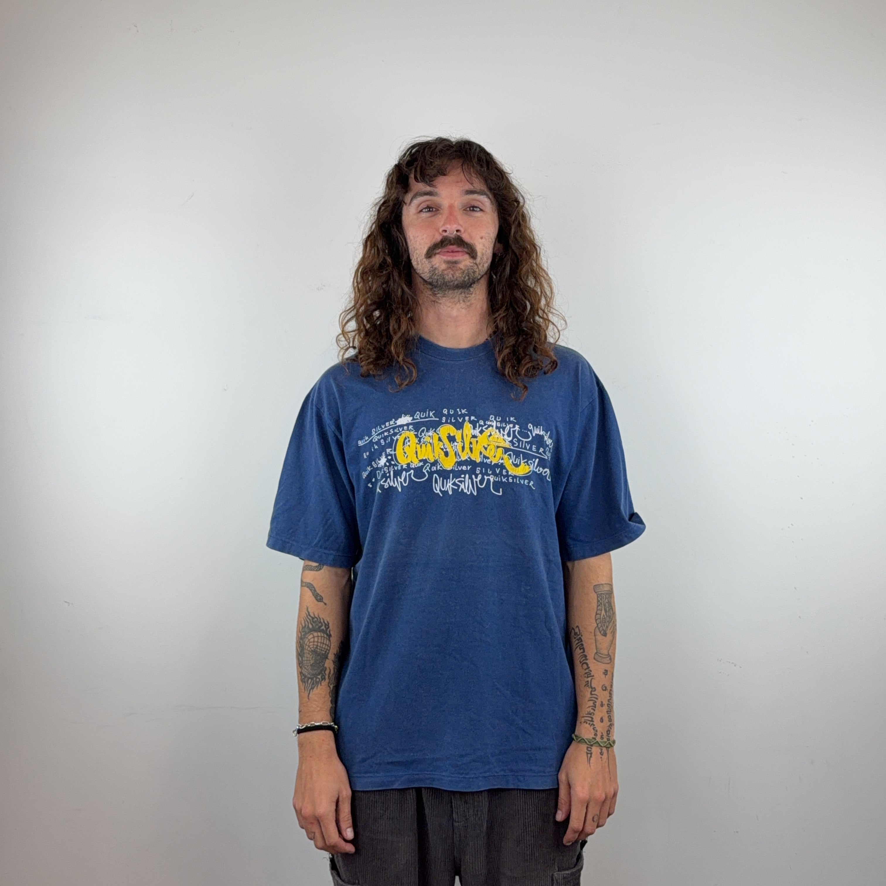 QUIKSILVER TEE - LARGE