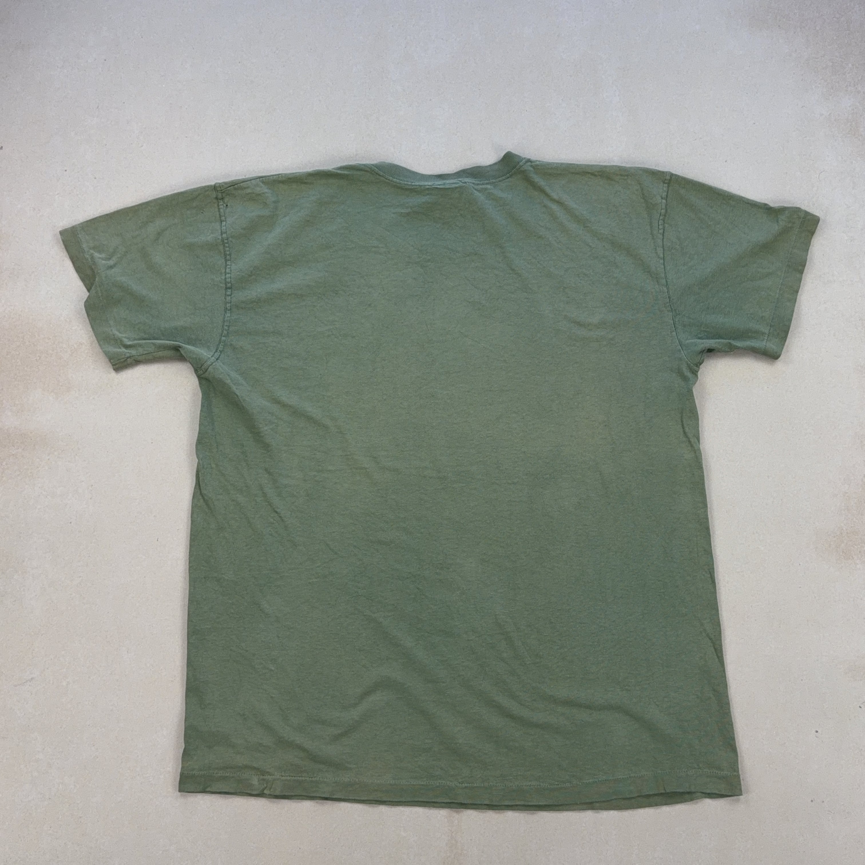 GAP TEE - MEDIUM