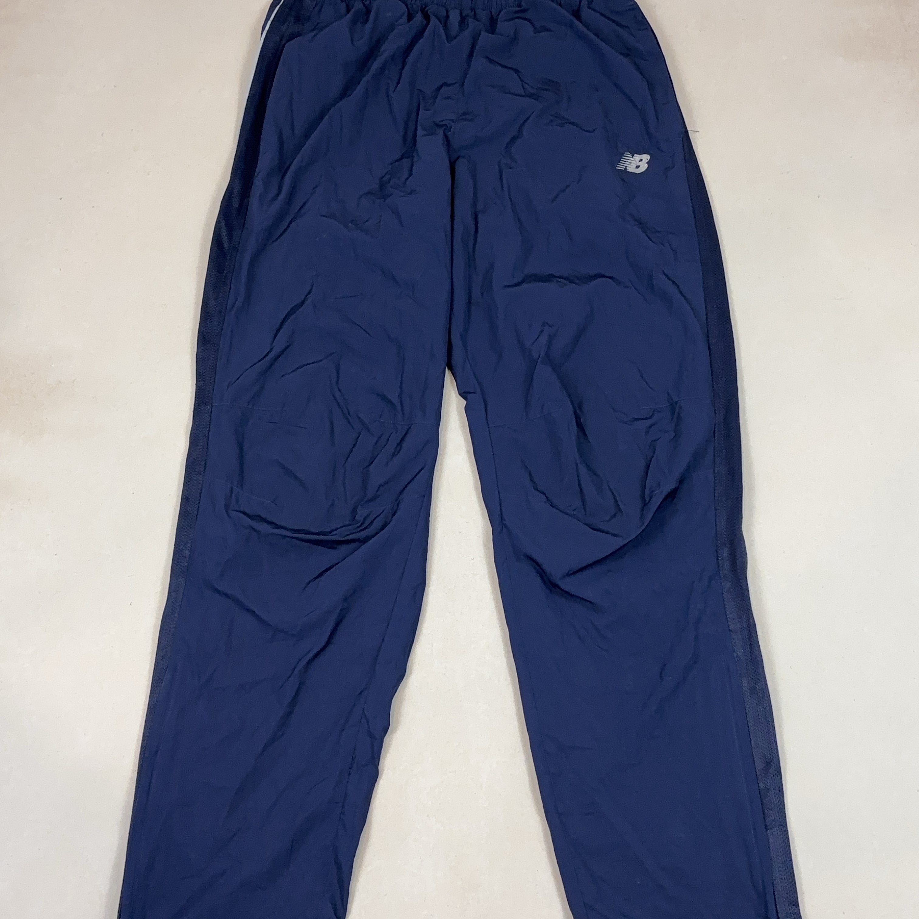 NEW BALANCE SPORT PANTS - MEDIUM