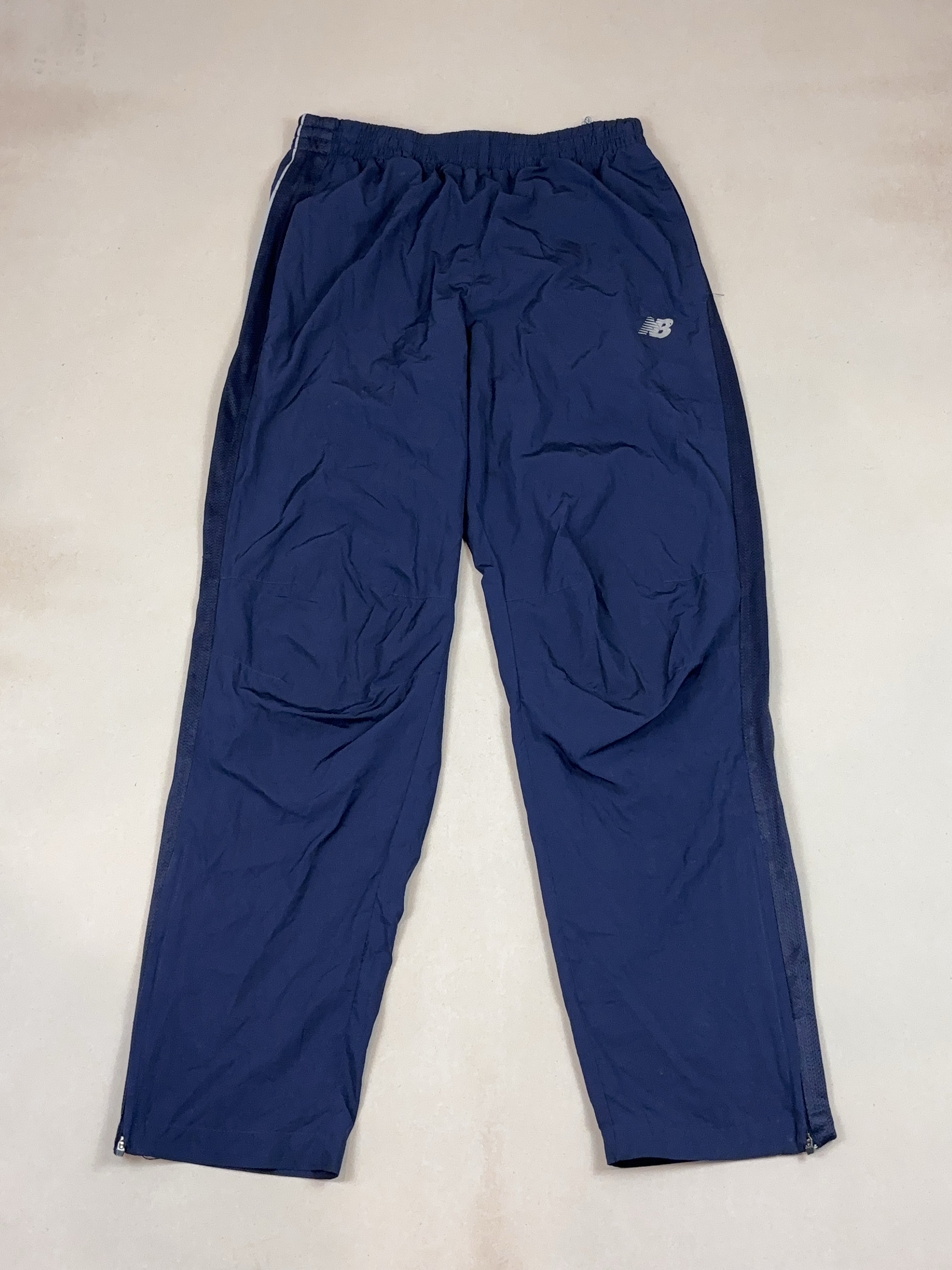 NEW BALANCE SPORT PANTS - MEDIUM