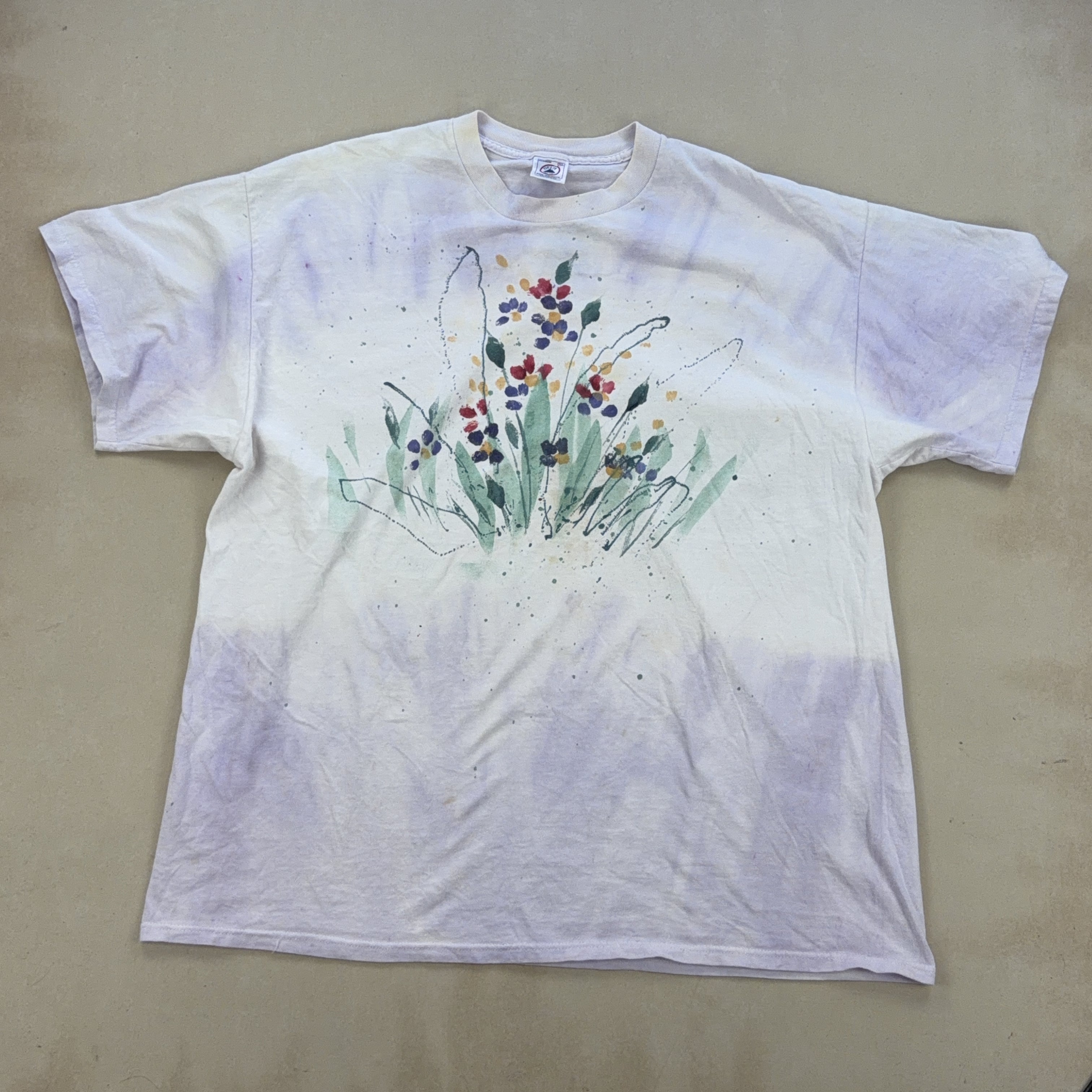 GRAPHIC TEE - 2X LARGE