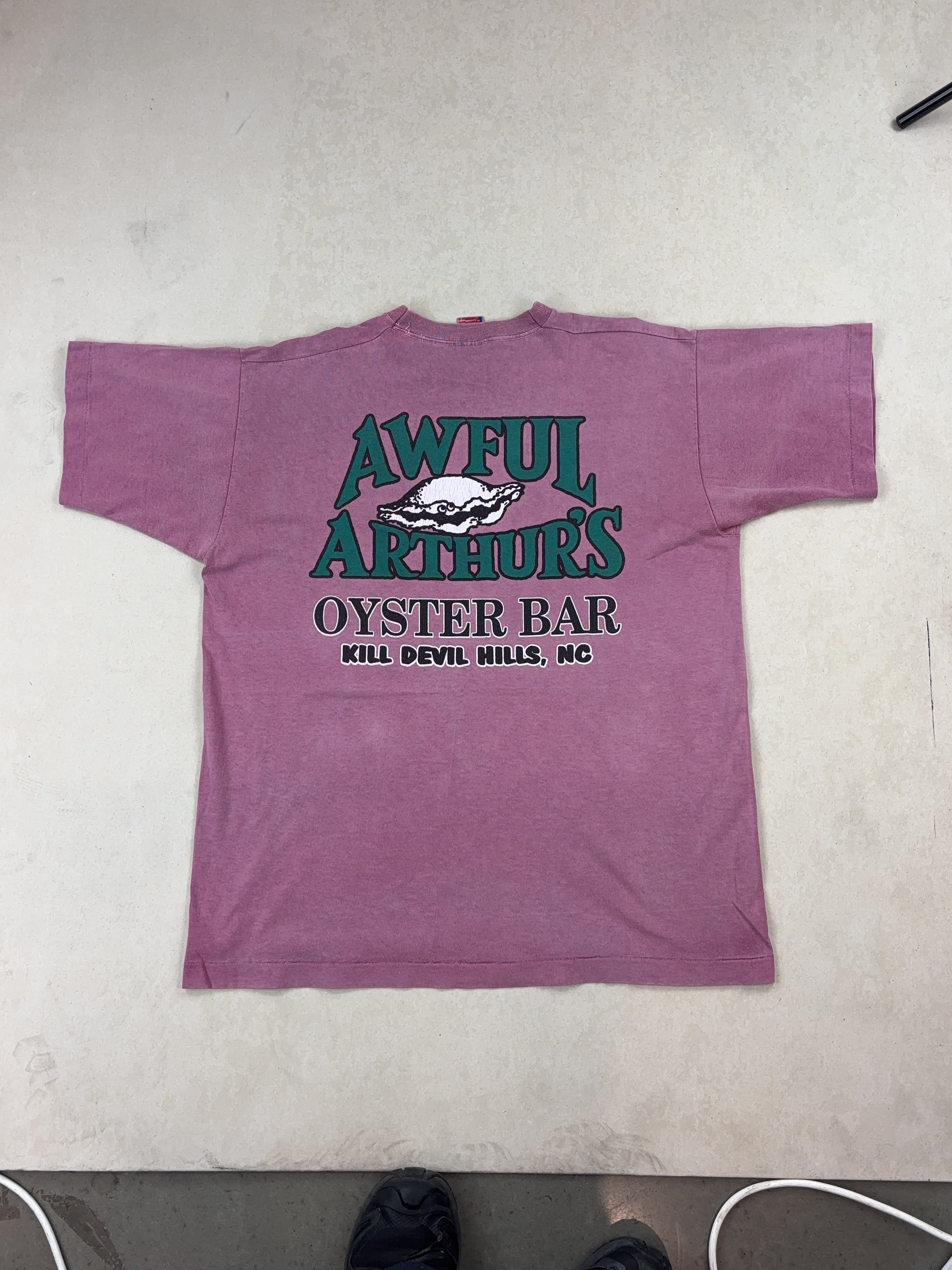 GRAPHIC TEE - LARGE