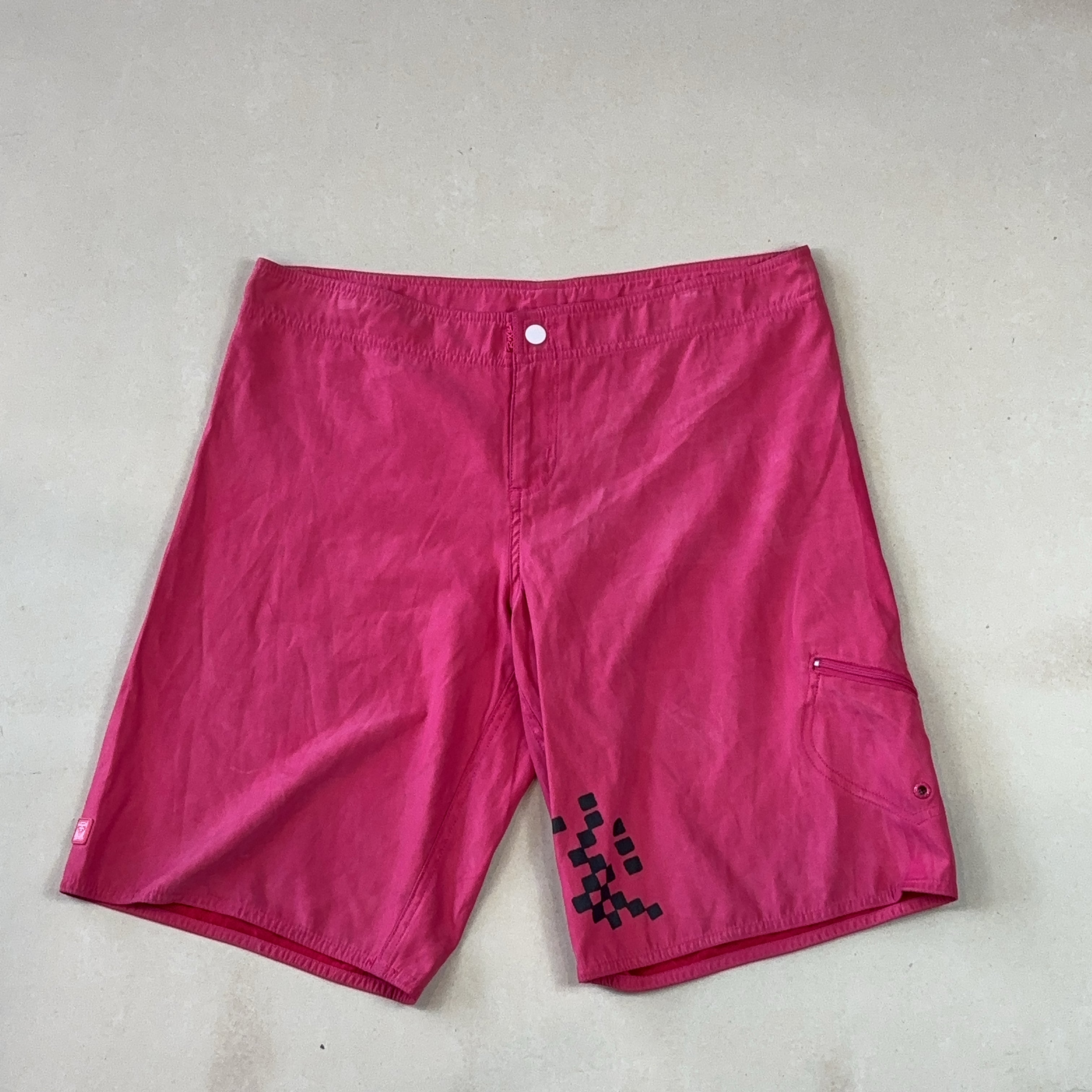 ROXY SHORTS - LARGE