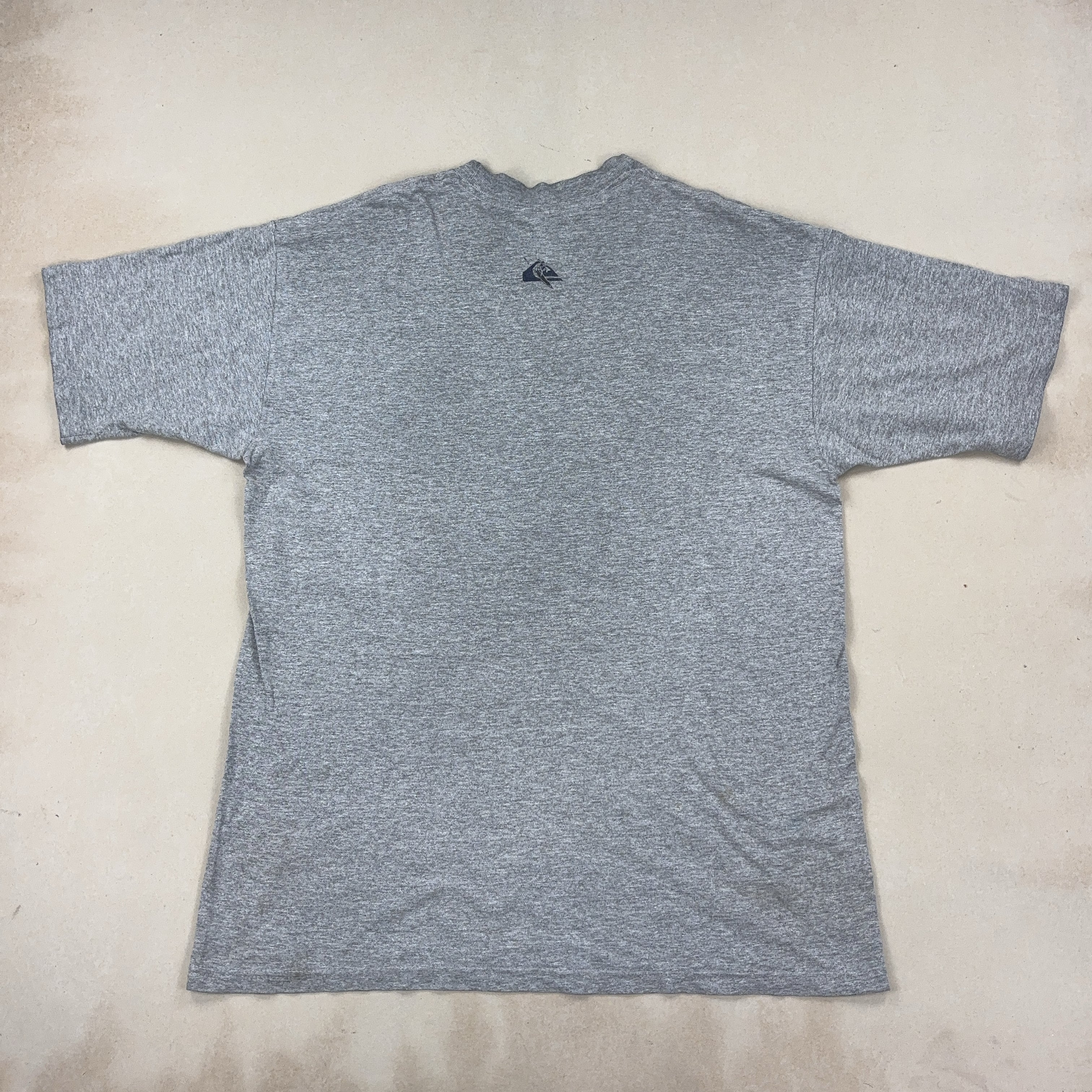 QUIKSILVER TEE - MEDIUM