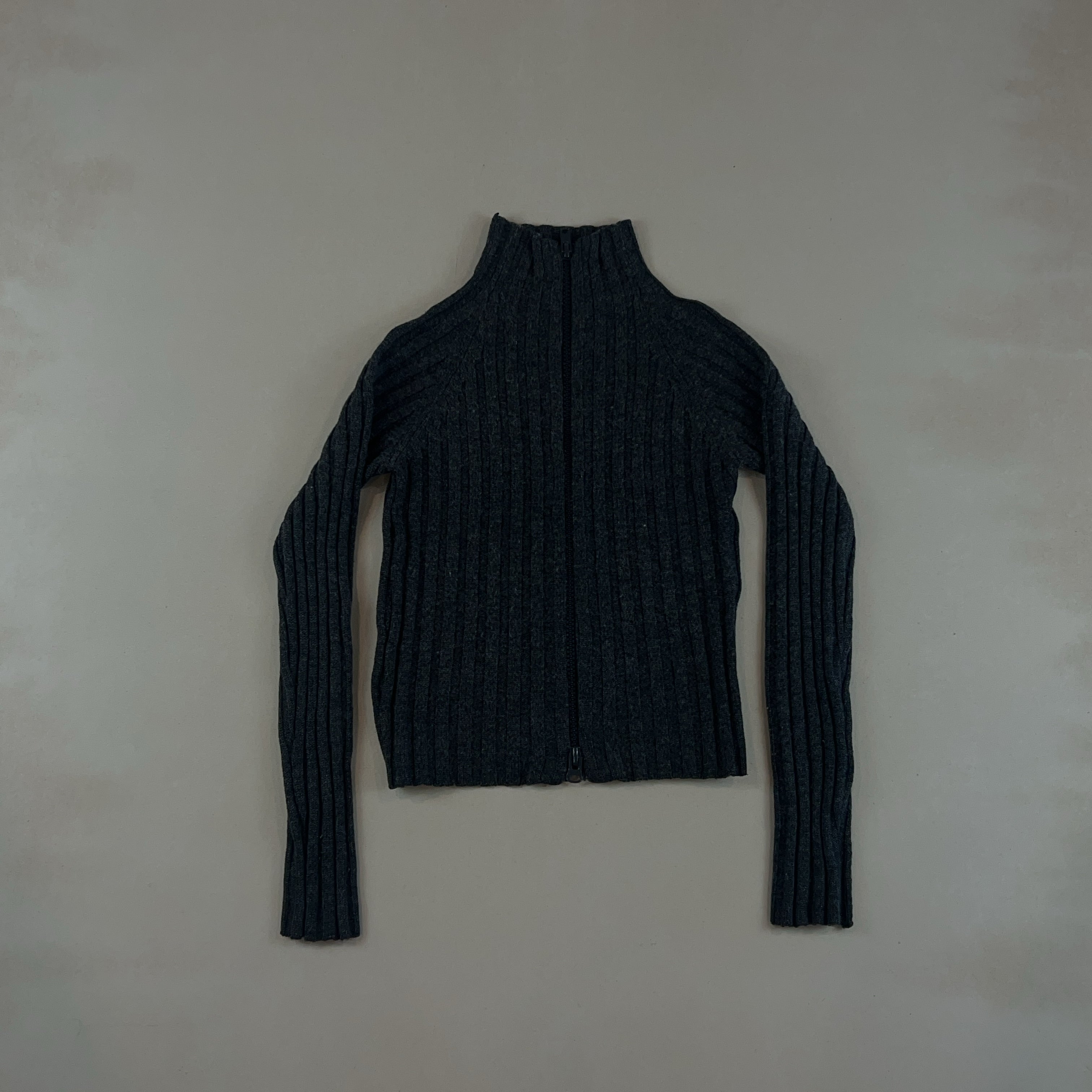ABERCROMBIE & FITCH LONG SLEEVE - X SMALL
