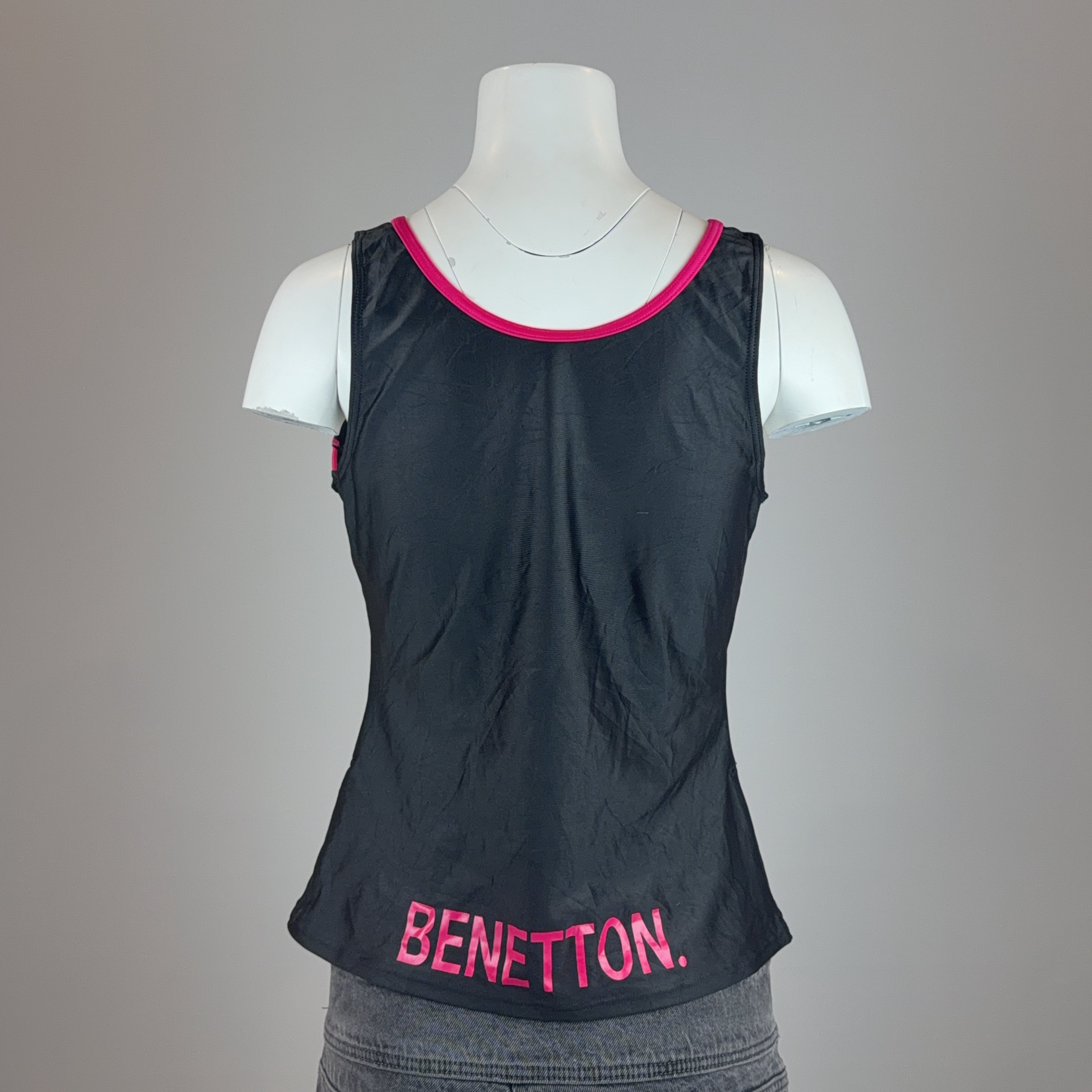 BENETTON TOP - LARGE