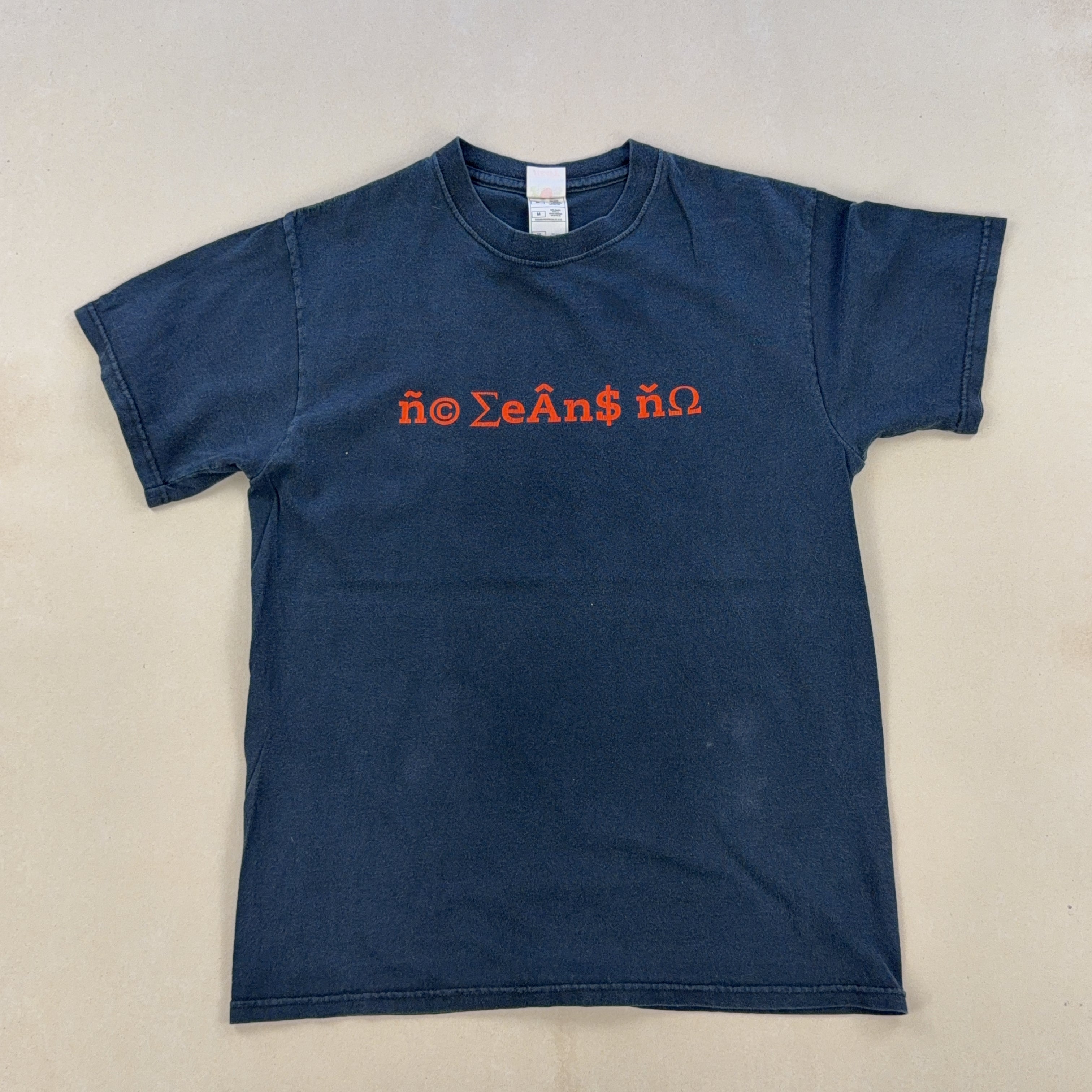 GRAPHIC BLACK TEE - MEDIUM