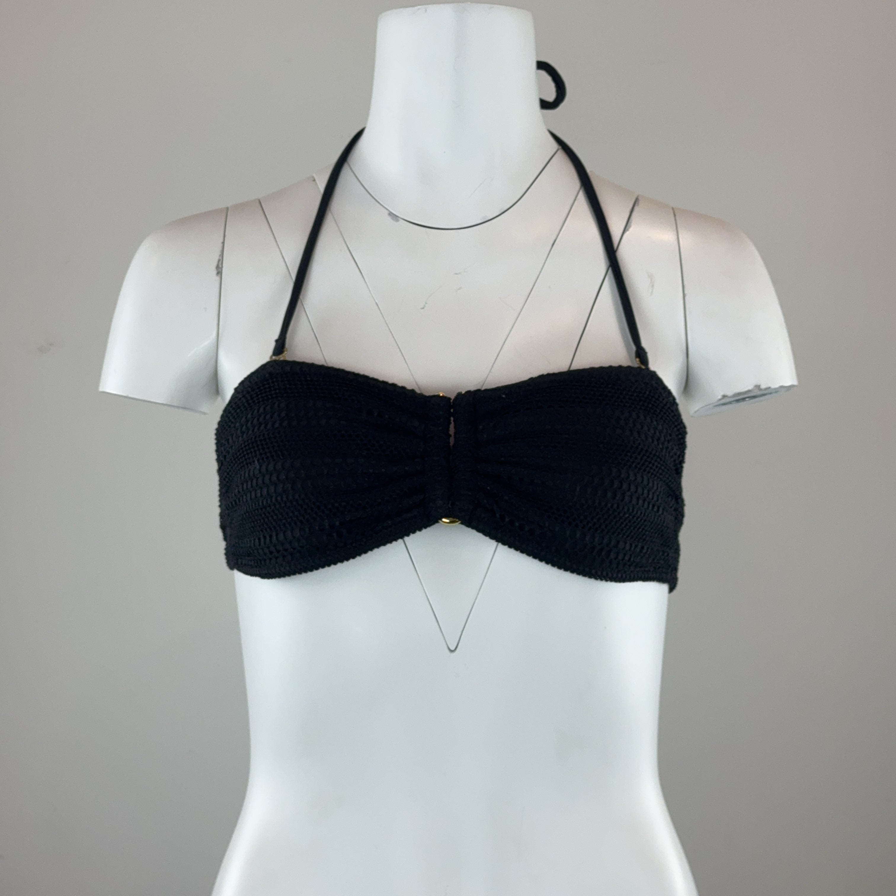 BLACK BIKINI TOP - MEDIUM