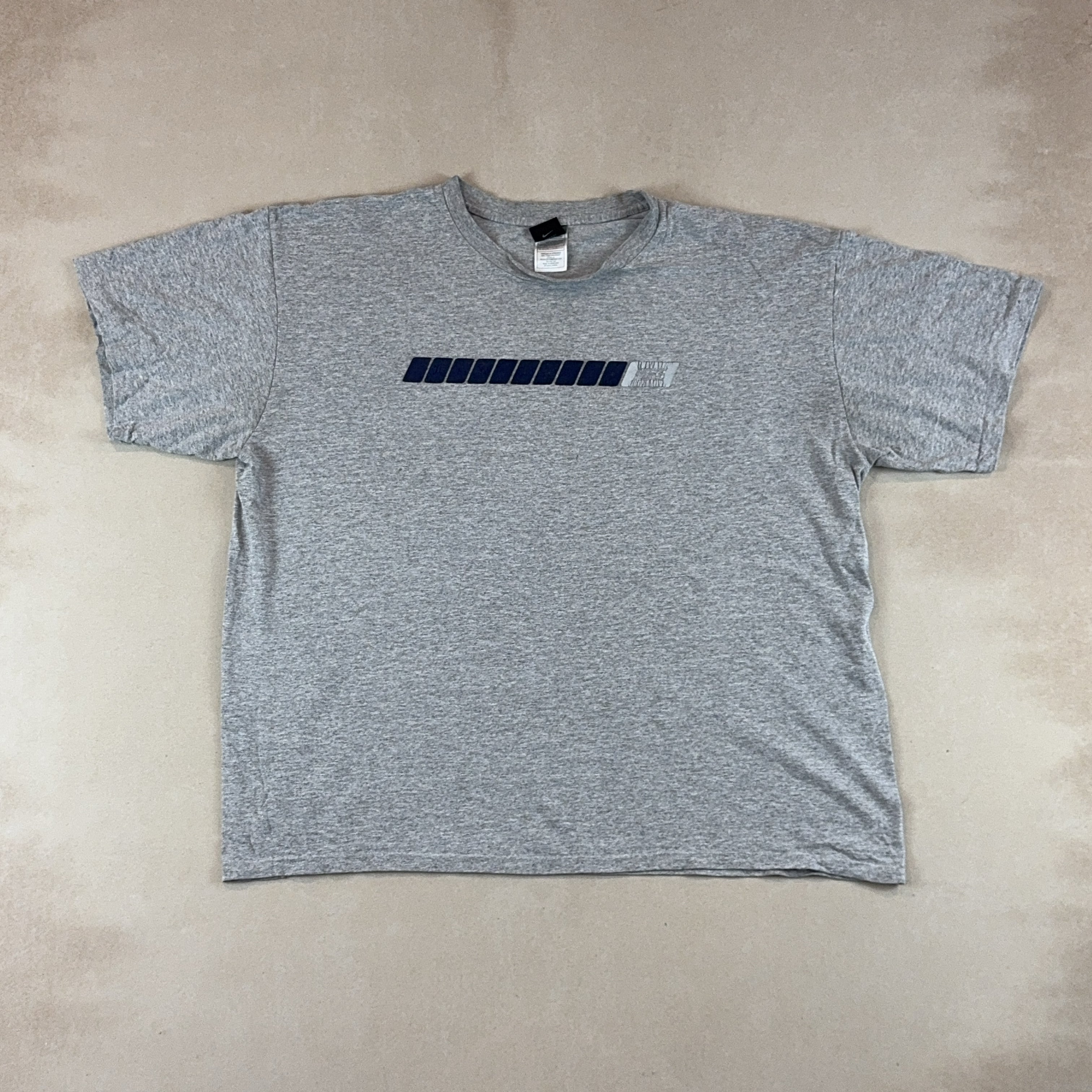 NIKE TEE - X LARGE