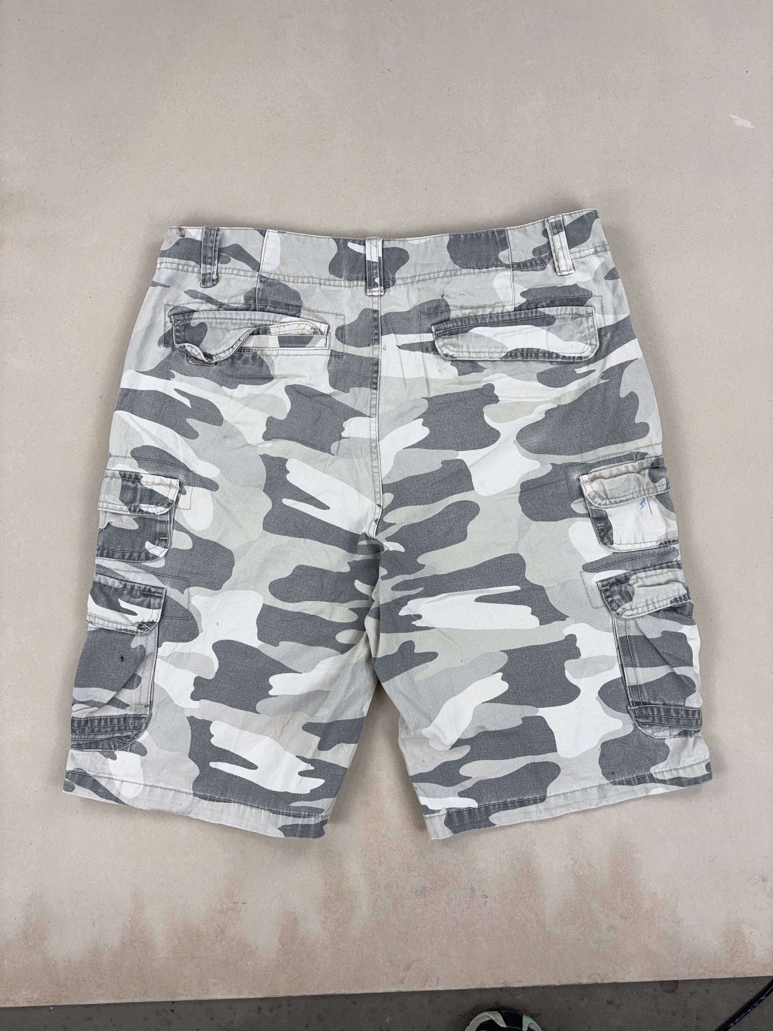 OCEAN PACIFIC CAMO CAMO SHORTS - X LARGE
