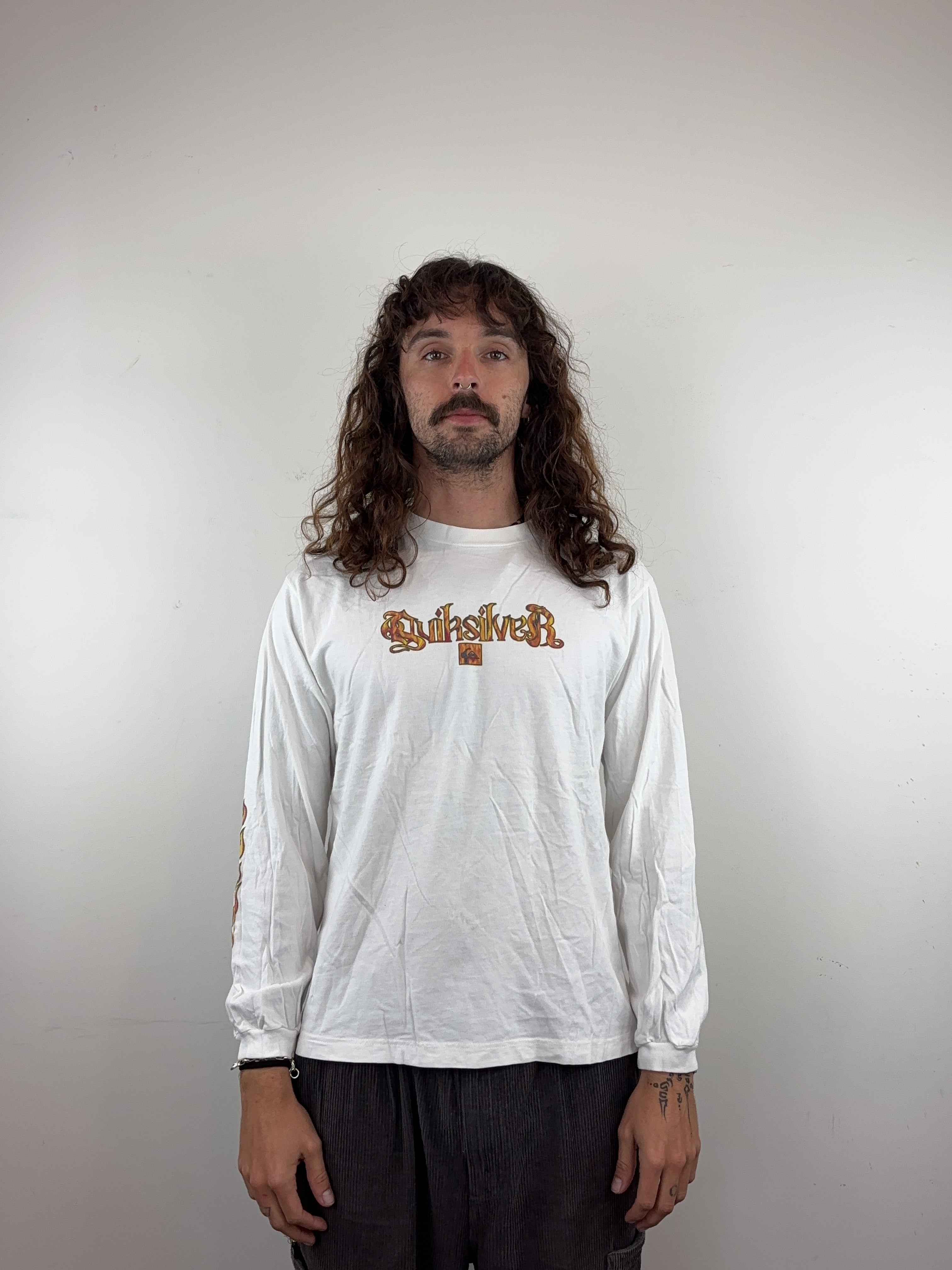 QUIKSILVER LONG SLEEVE - MEDIUM