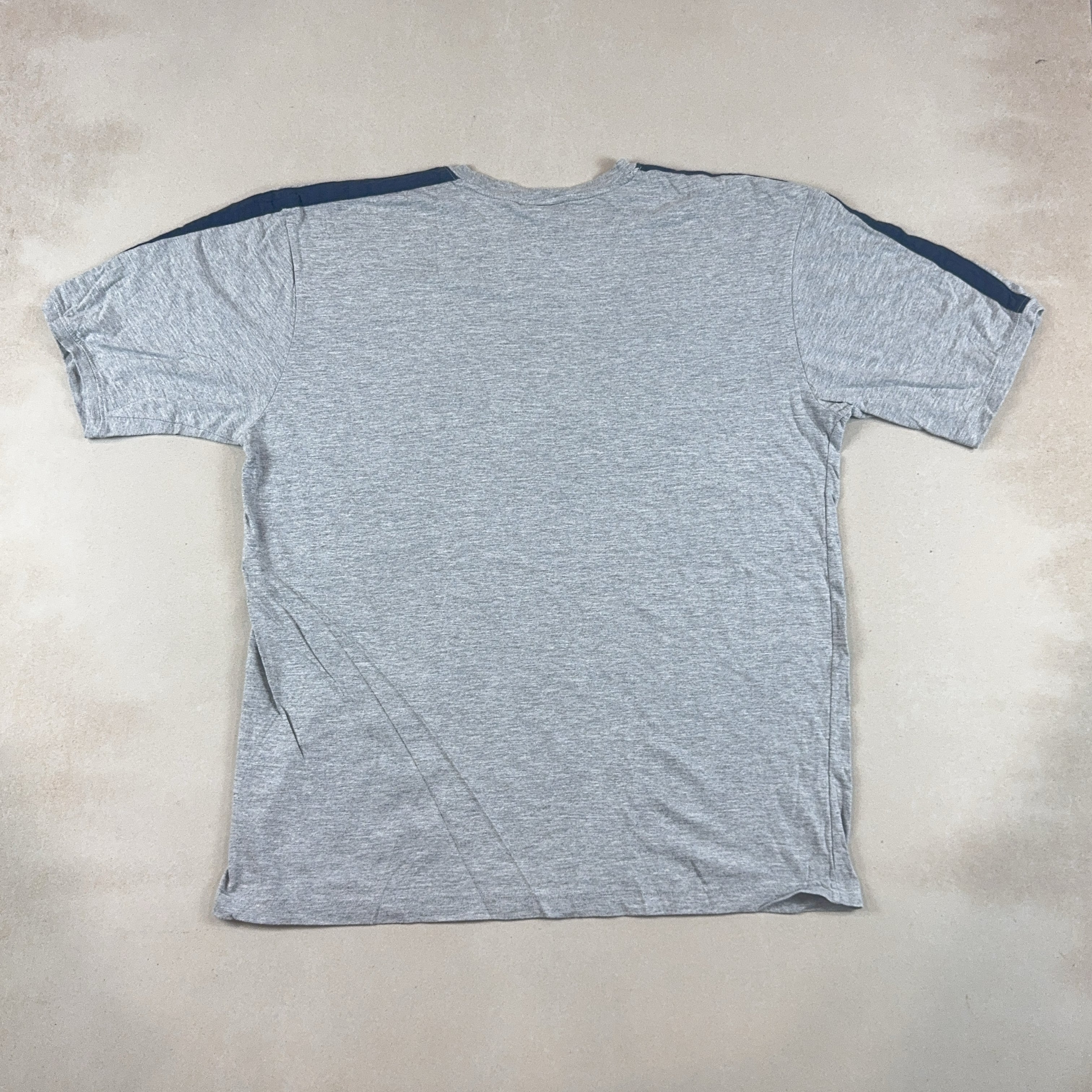 TOMMY HILFIGER TEE - X LARGE