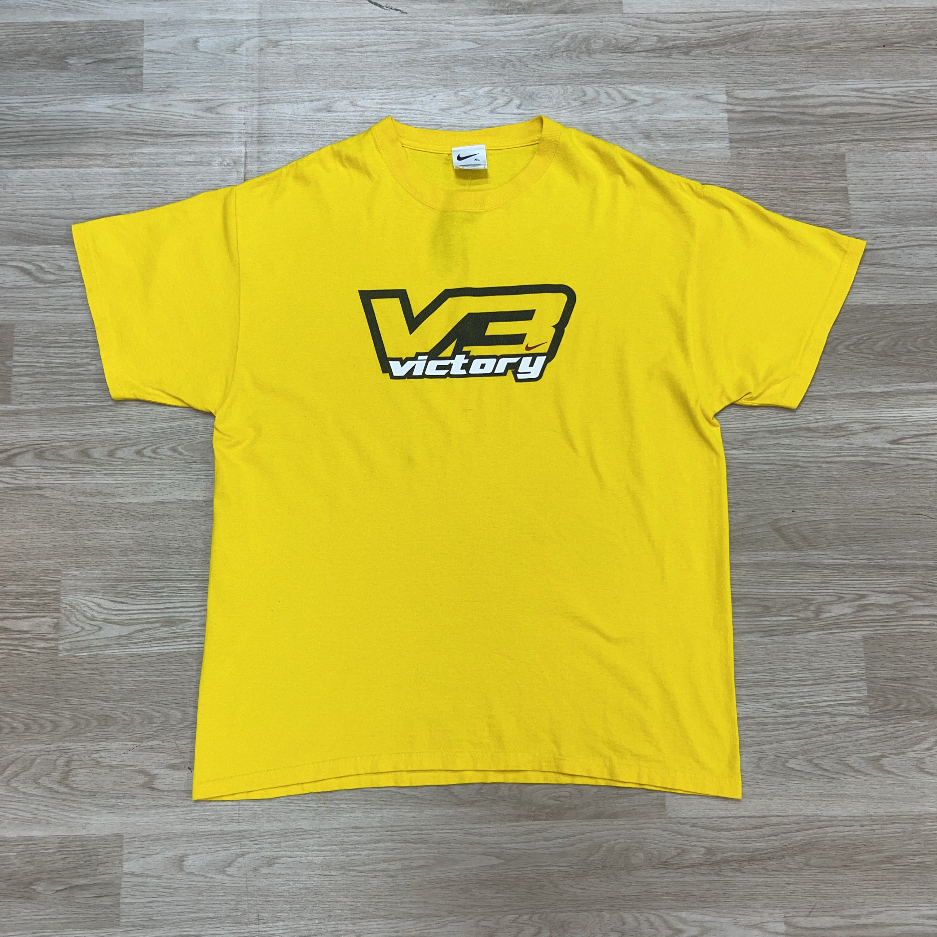 NIKE TEE - X LARGE