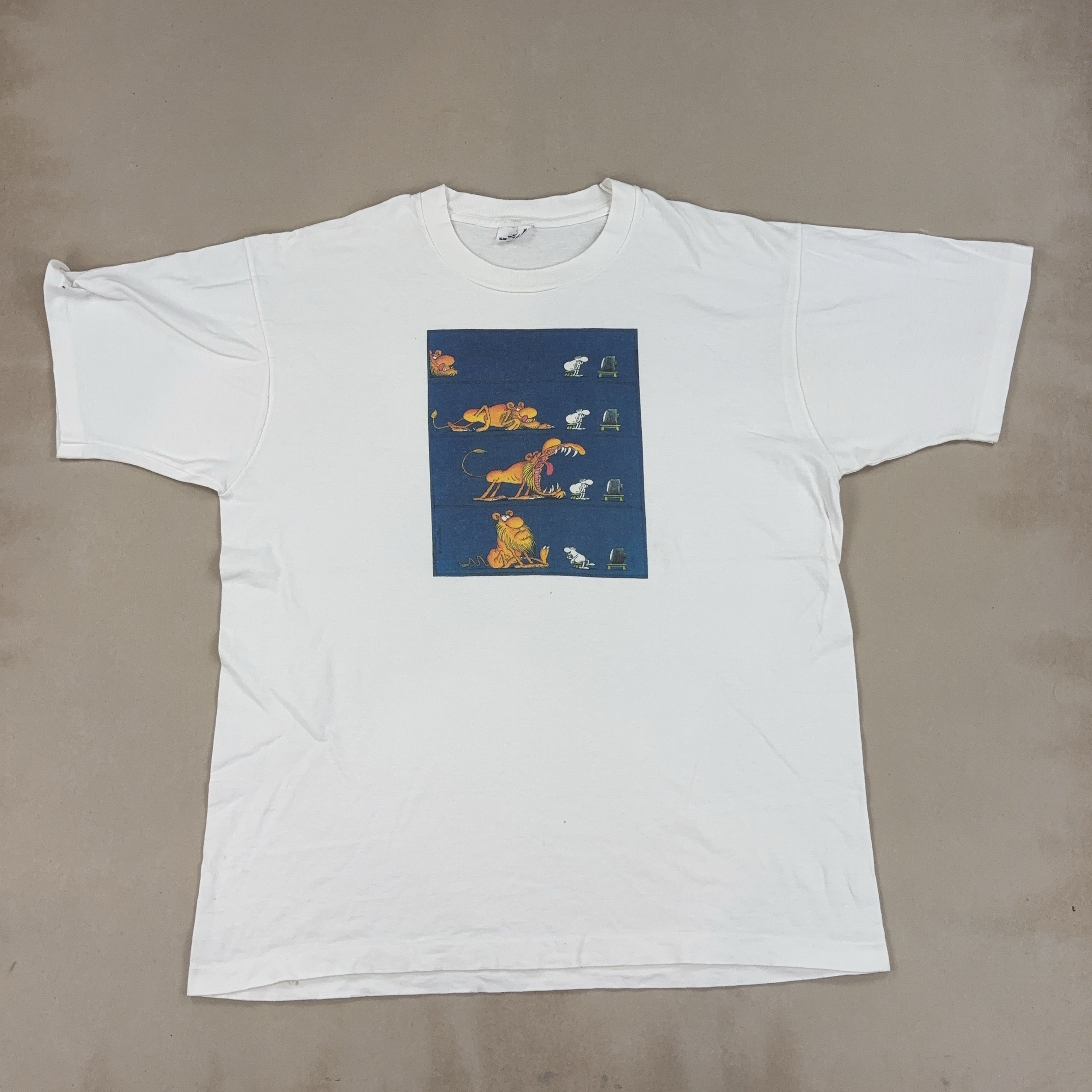 GRAPHIC TEE - X LARGE