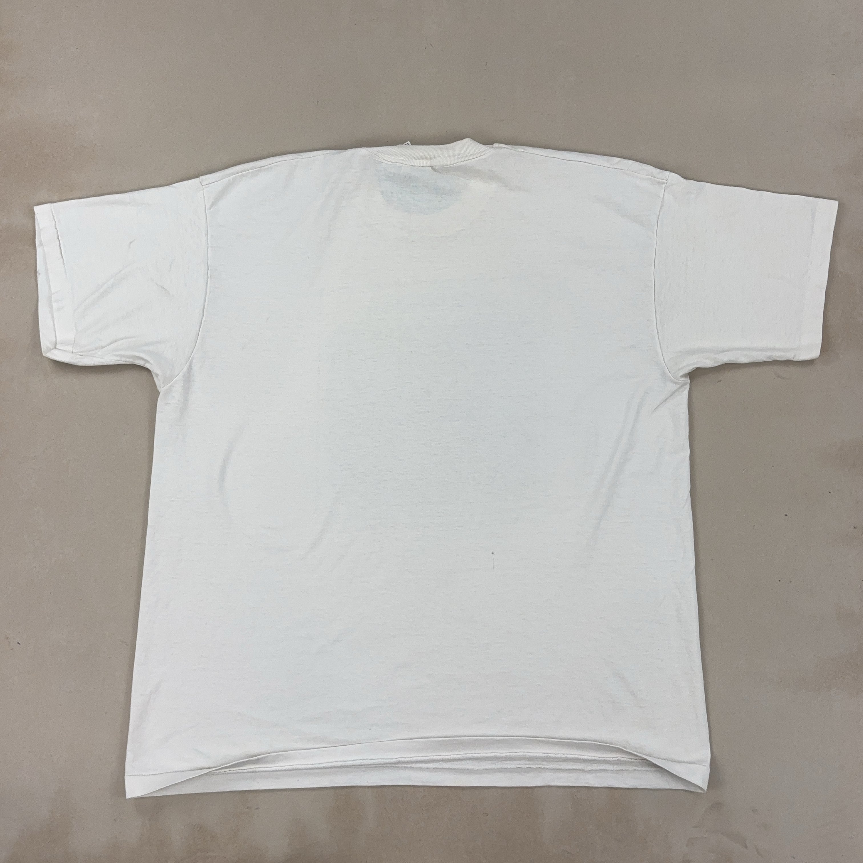VINTAGE GRAPHIC TEE - X LARGE