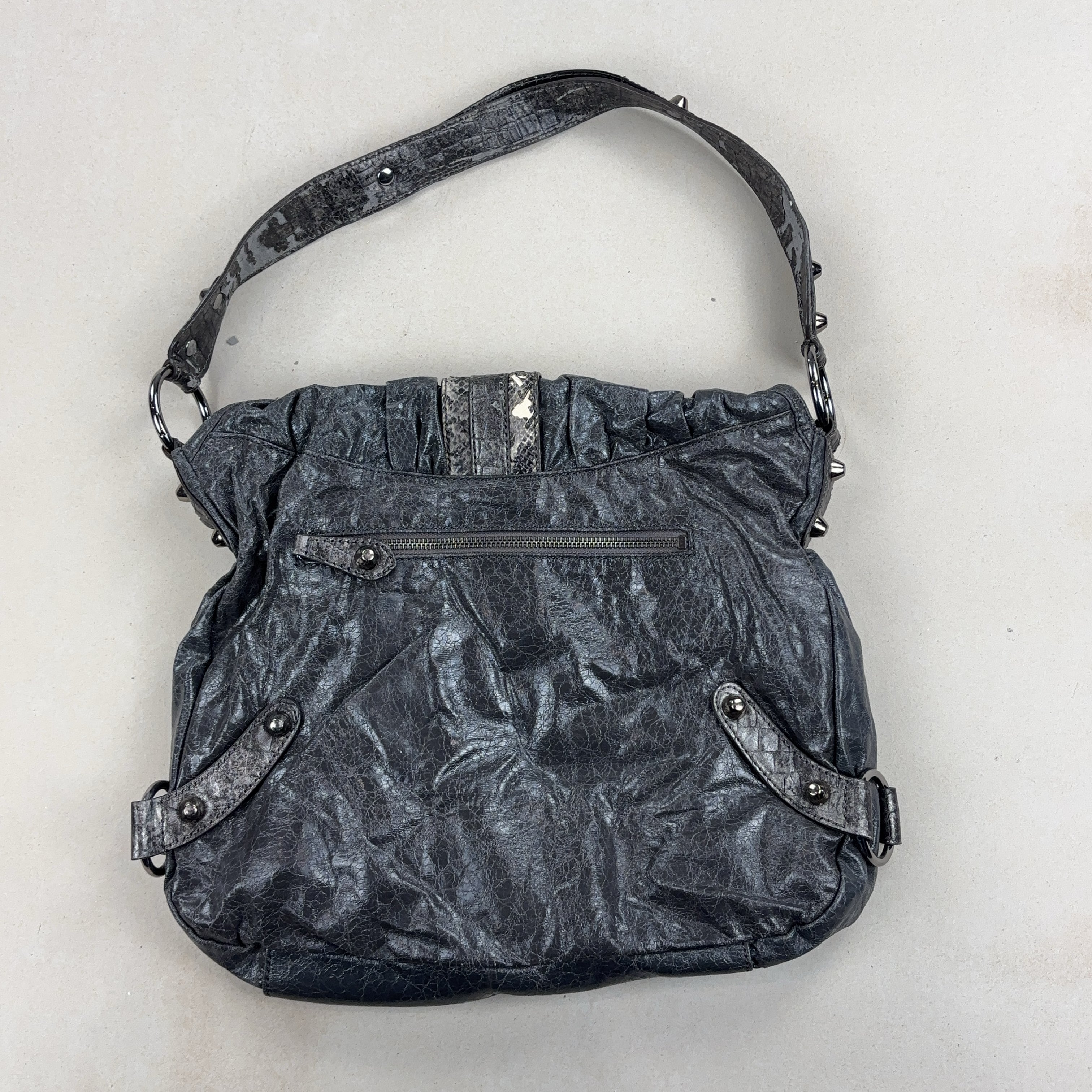 GUESS HANDBAG - MEDIUM
