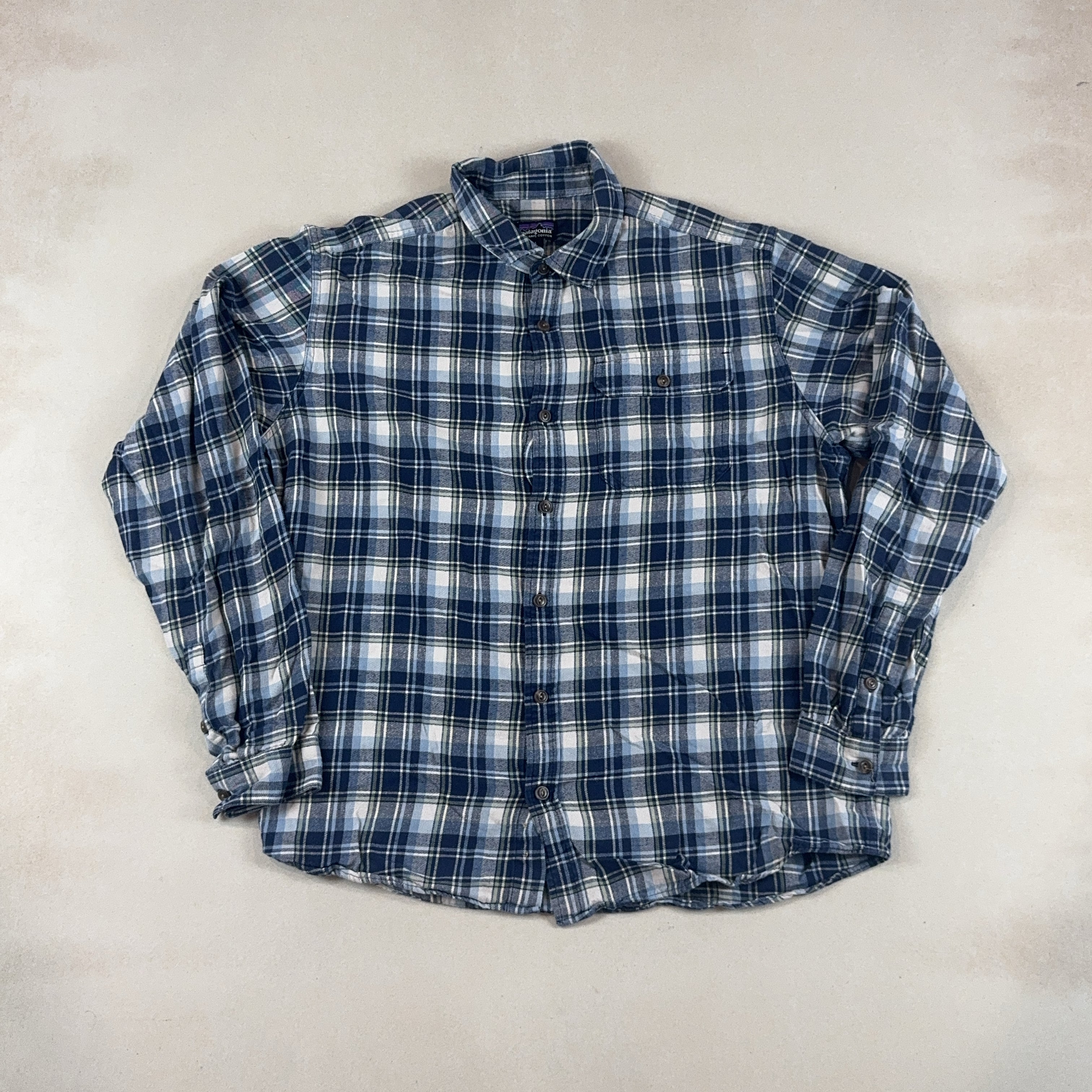 PATAGONIA SHIRT - LARGE