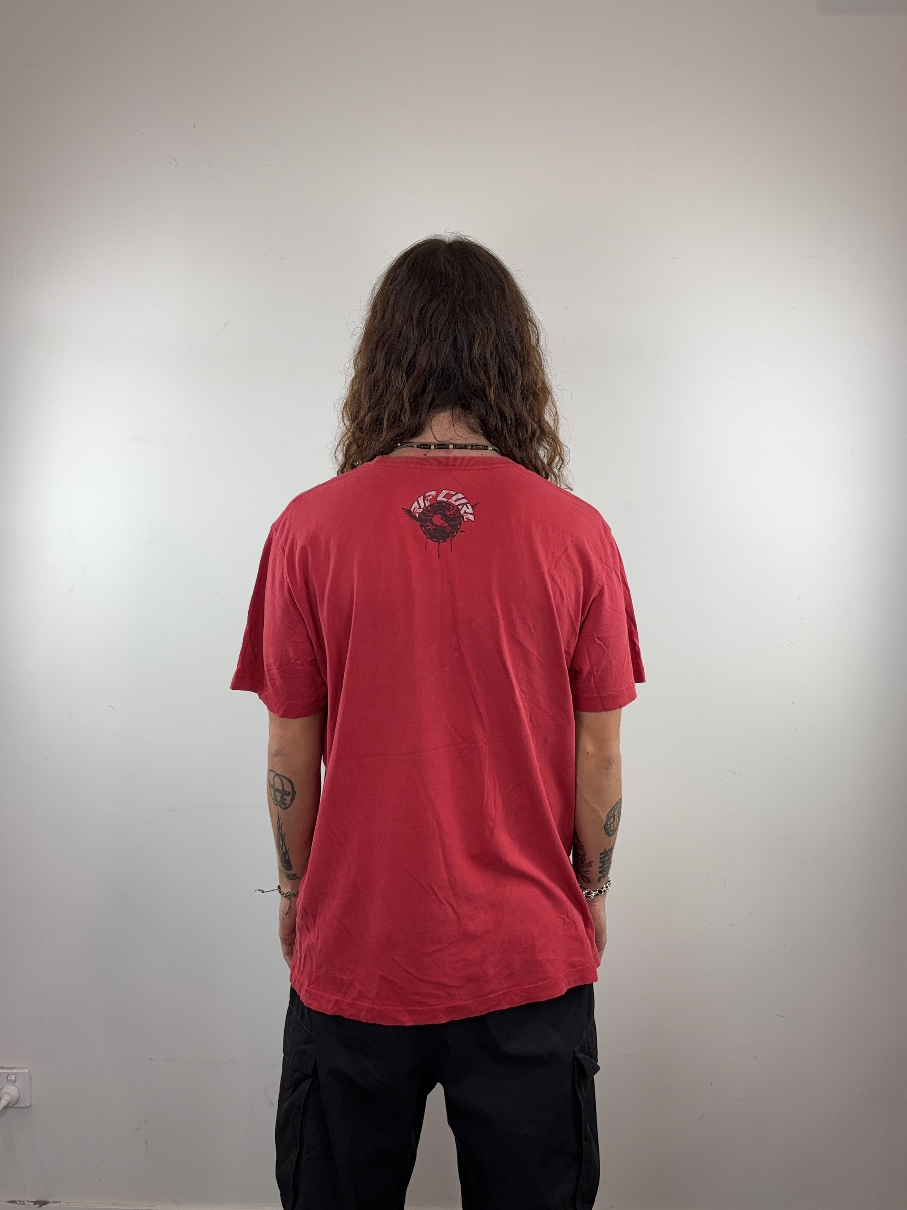 RIPCURL RED TEE - LARGE