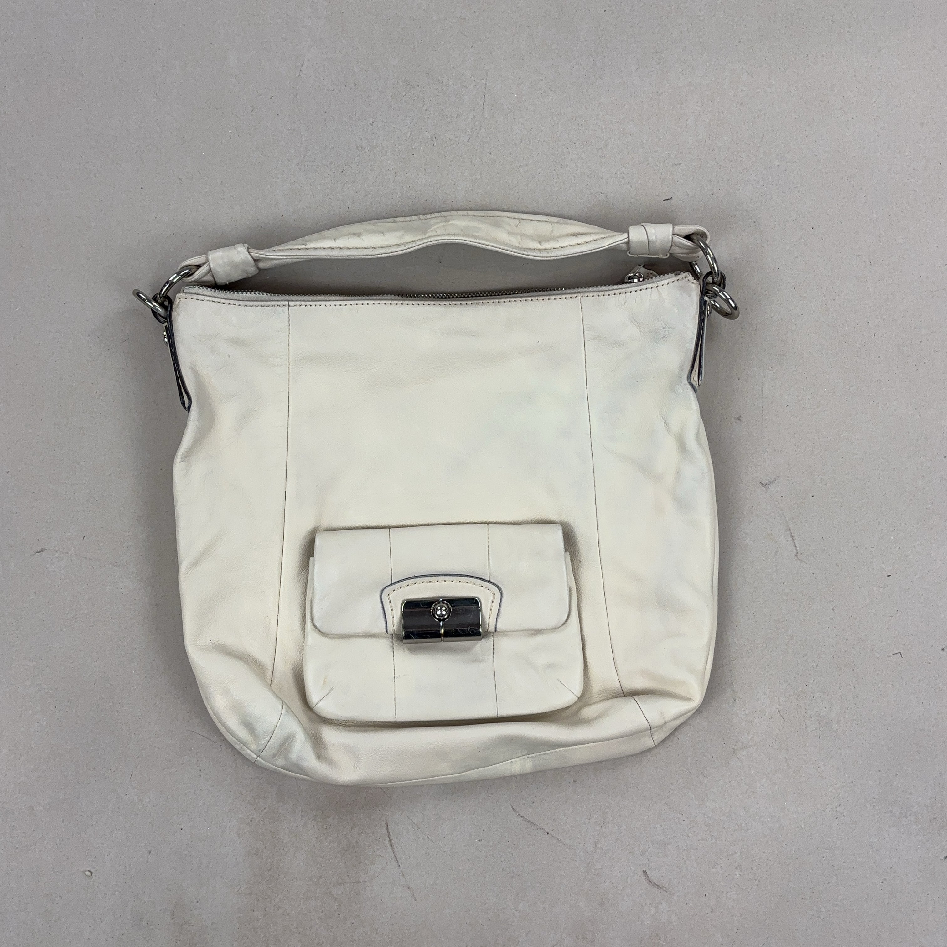 COACH HANDBAG - MEDIUM