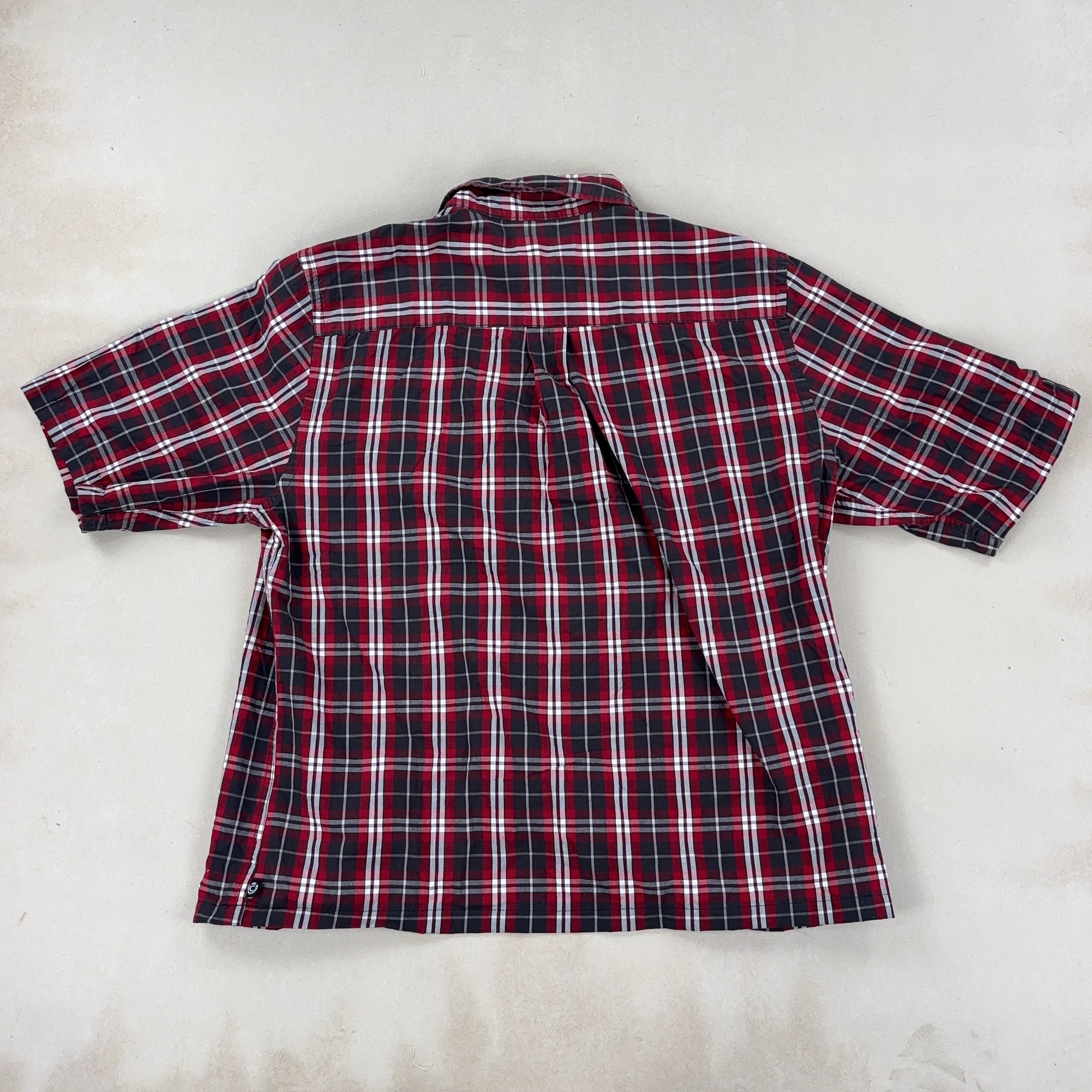 CHAPS SHIRT - MEDIUM