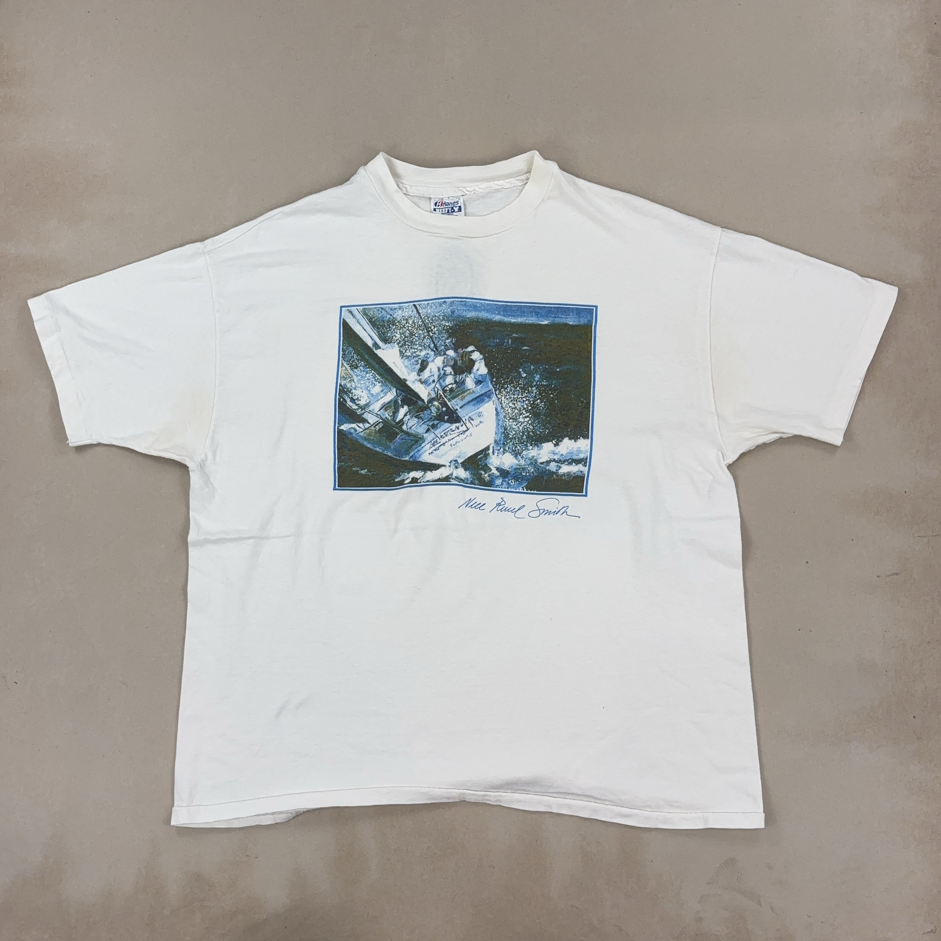 GRAPHIC WHITE TEE - X LARGE