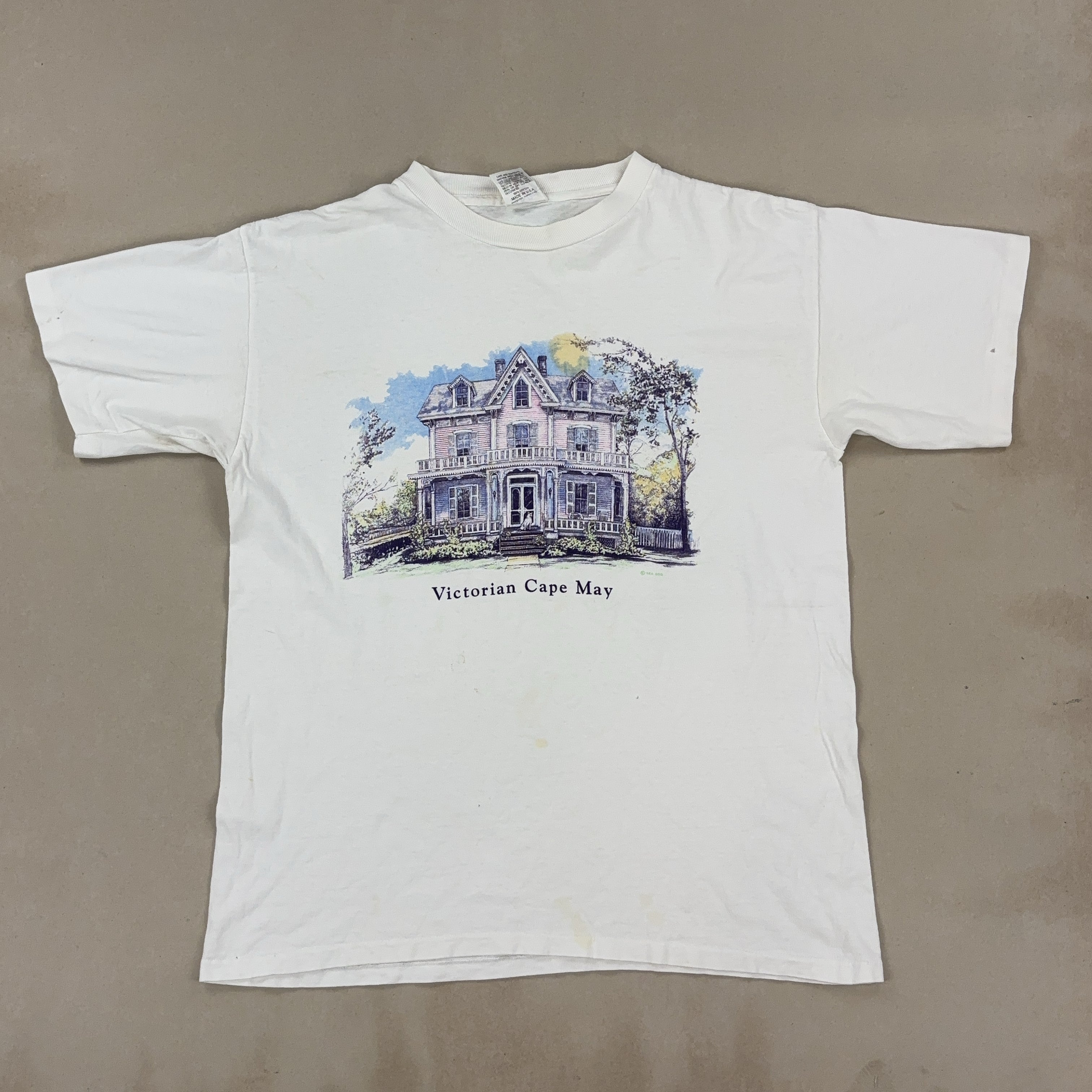 'VICTORIAN CAPE MAY' TEE - LARGE