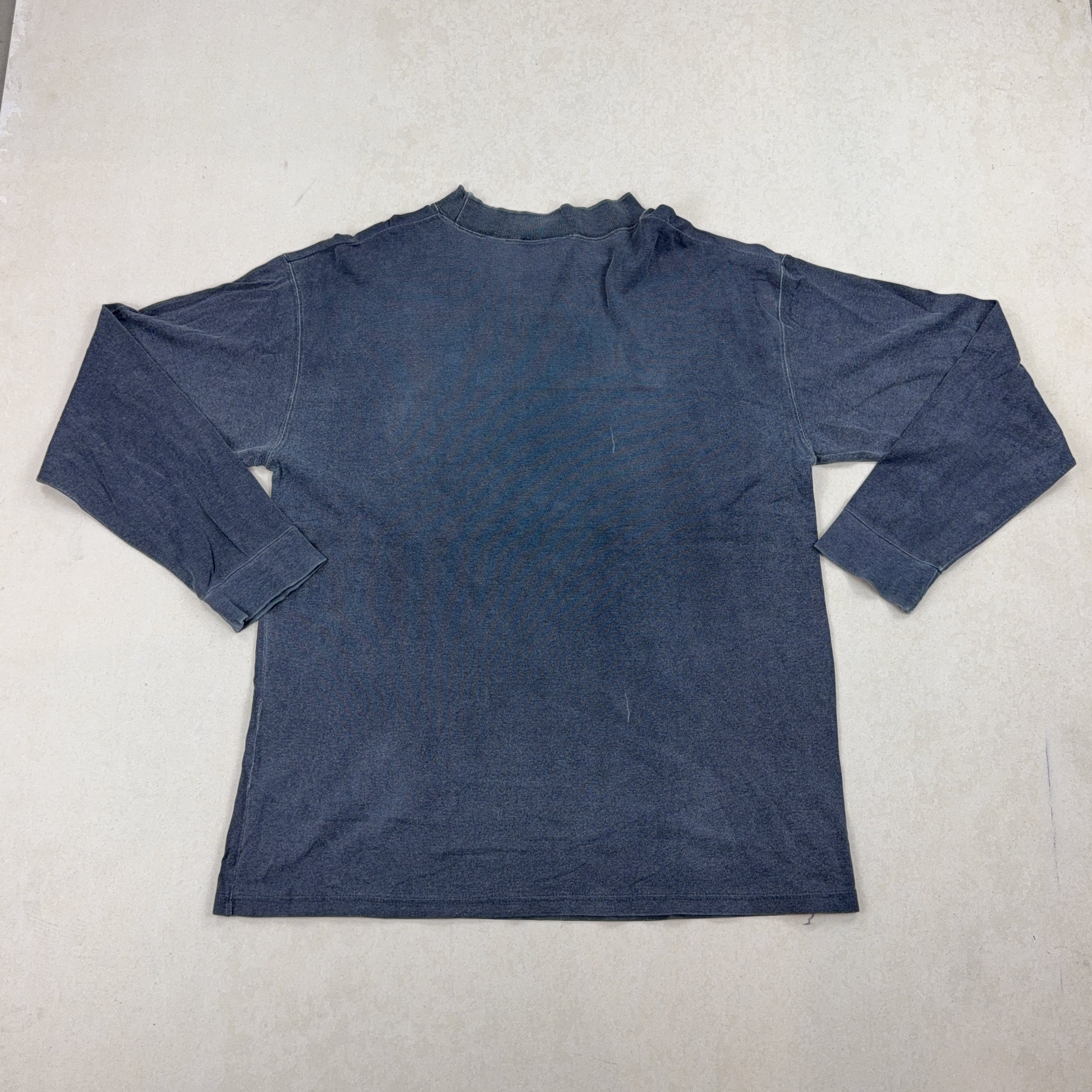 BEAR LONG SLEEVE - MEDIUM