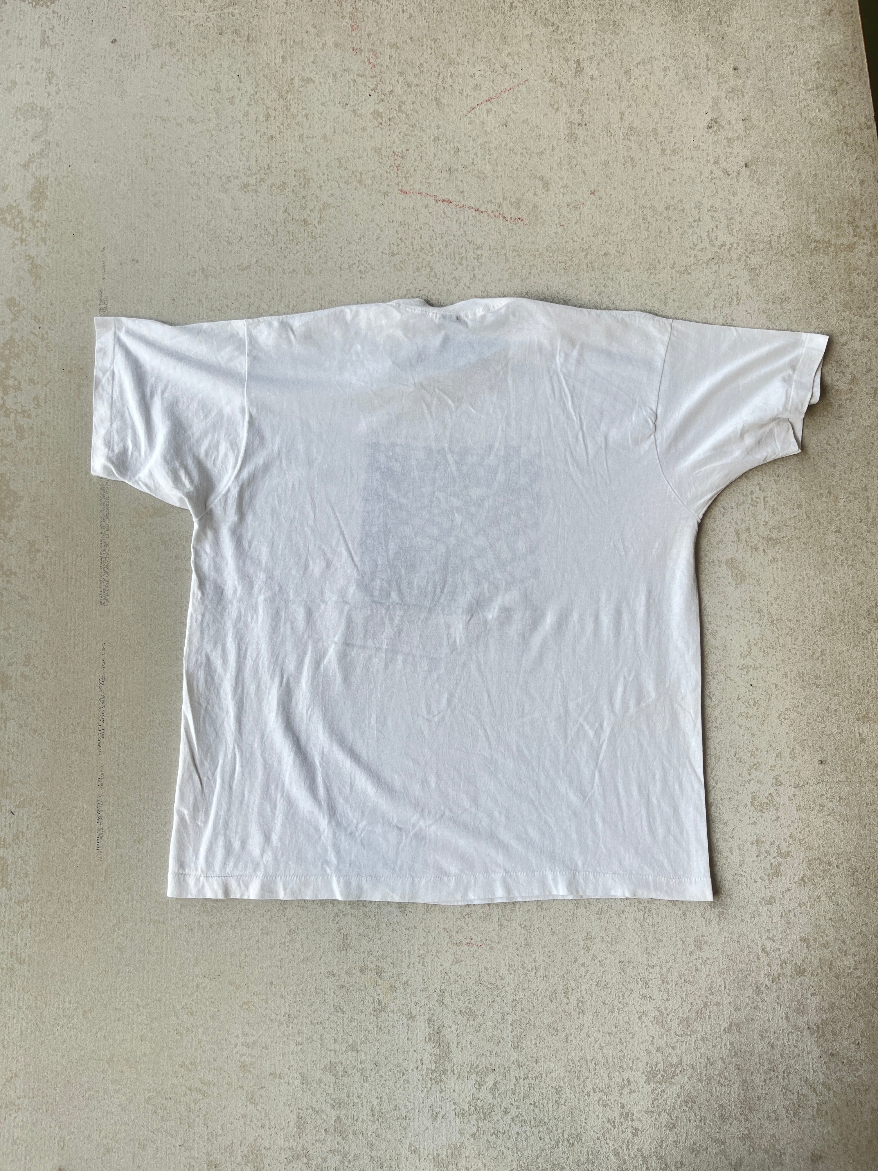 GRAPHIC TEE - LARGE
