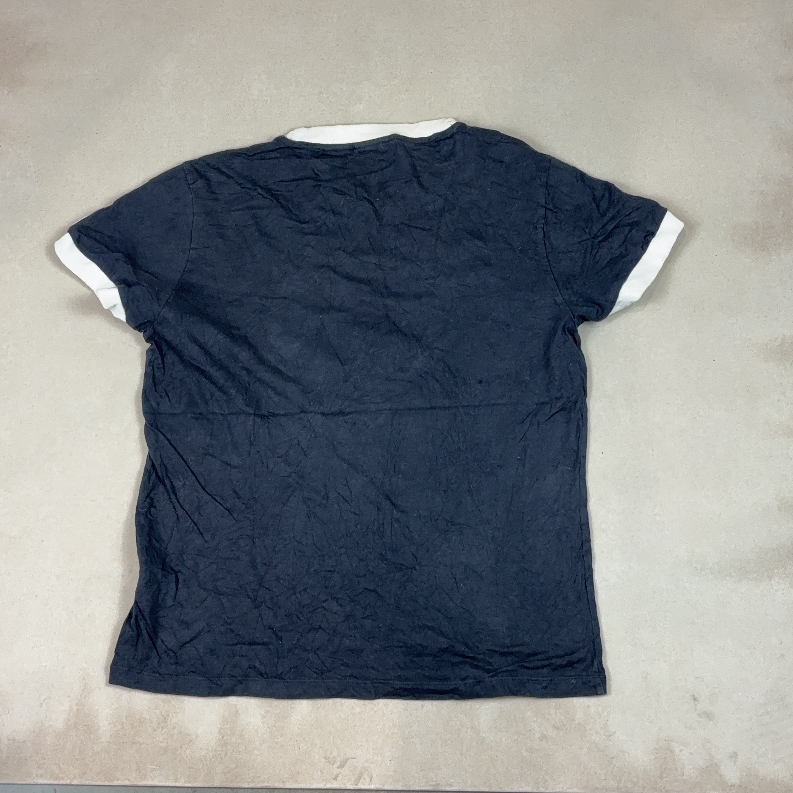 ADIDAS TEE - MEDIUM