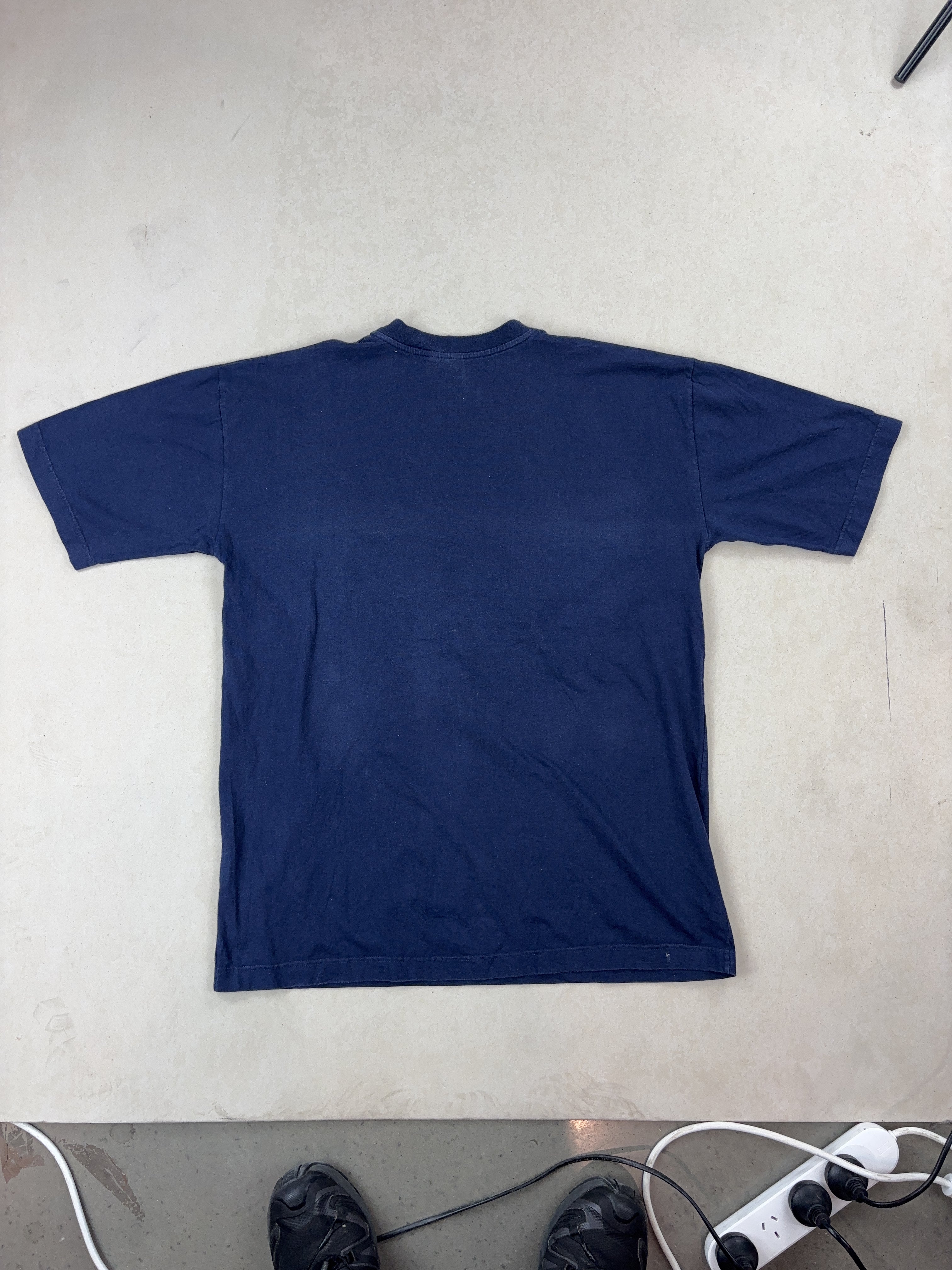 'OLD SCHOOL NO LIMITS' TEE - LARGE