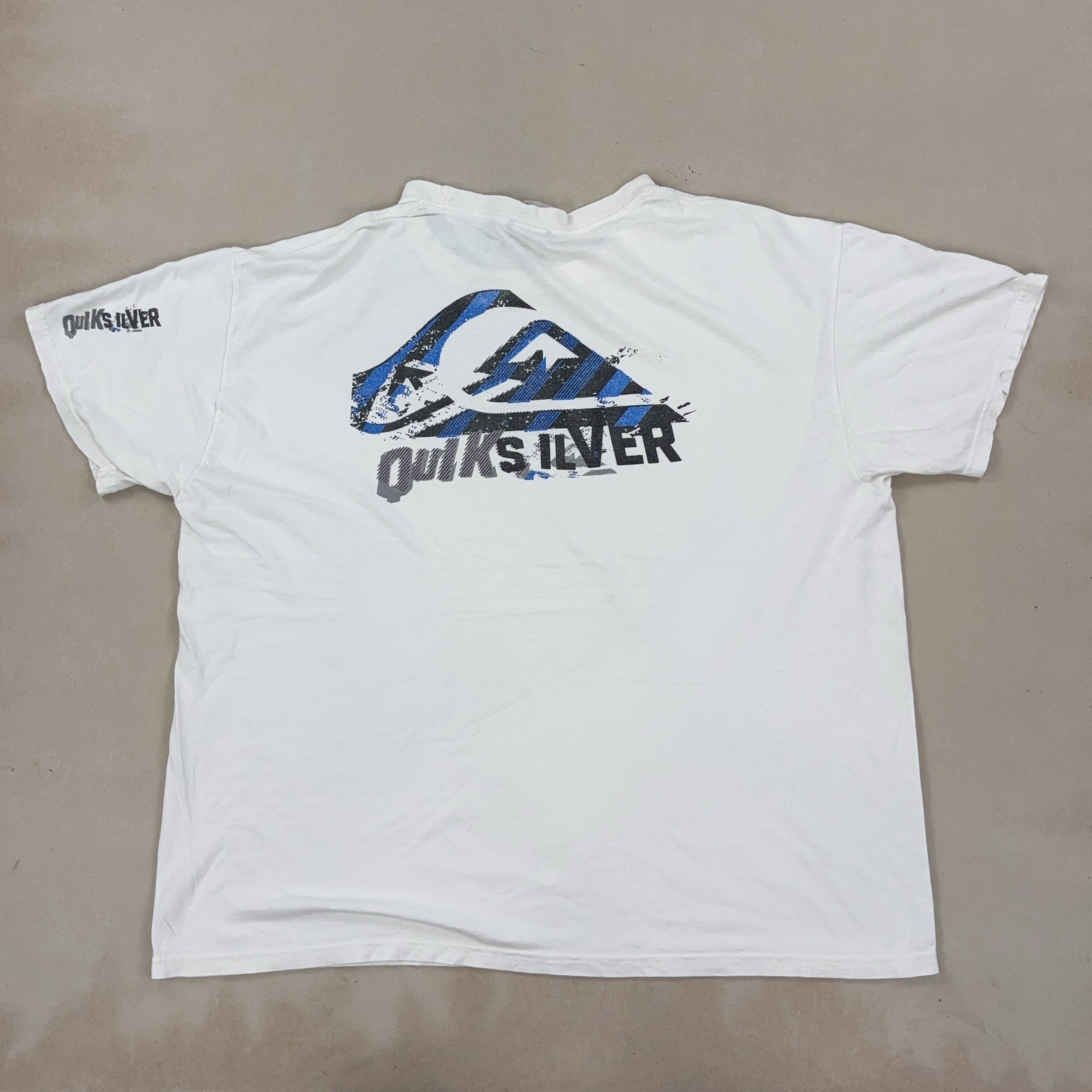 QUIKSILVER TEE - X LARGE