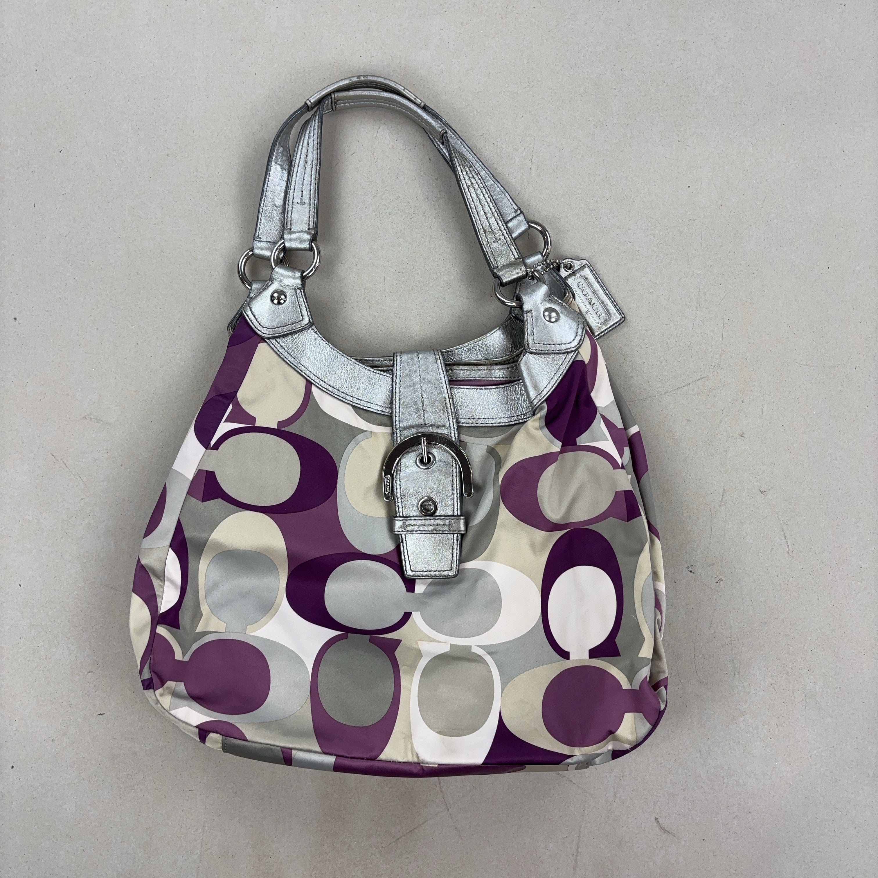 COACH HANDBAG - MEDIUM