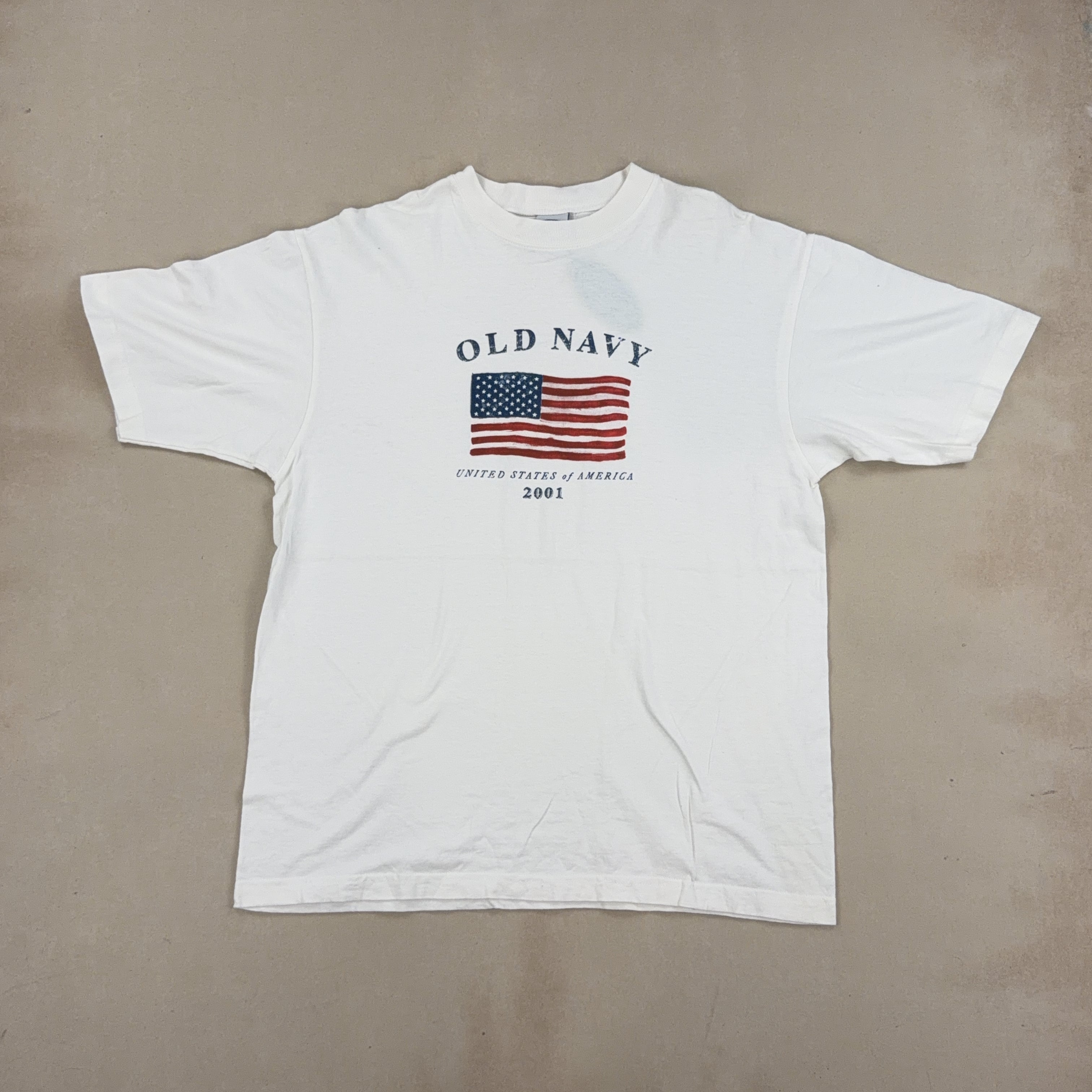 OLD NAVY TEE - MEDIUM