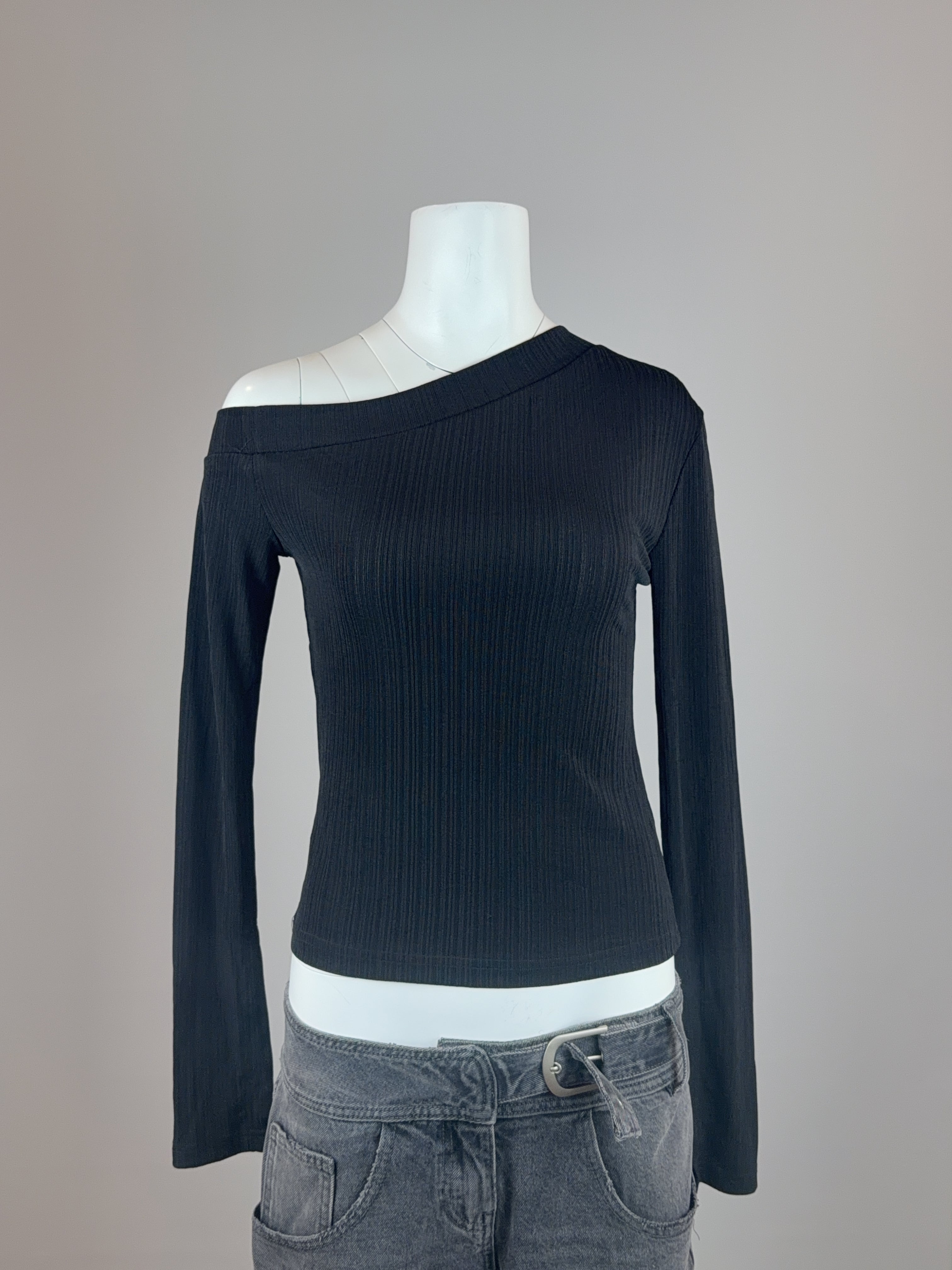 VINTAGE LONG SLEEVE - SMALL