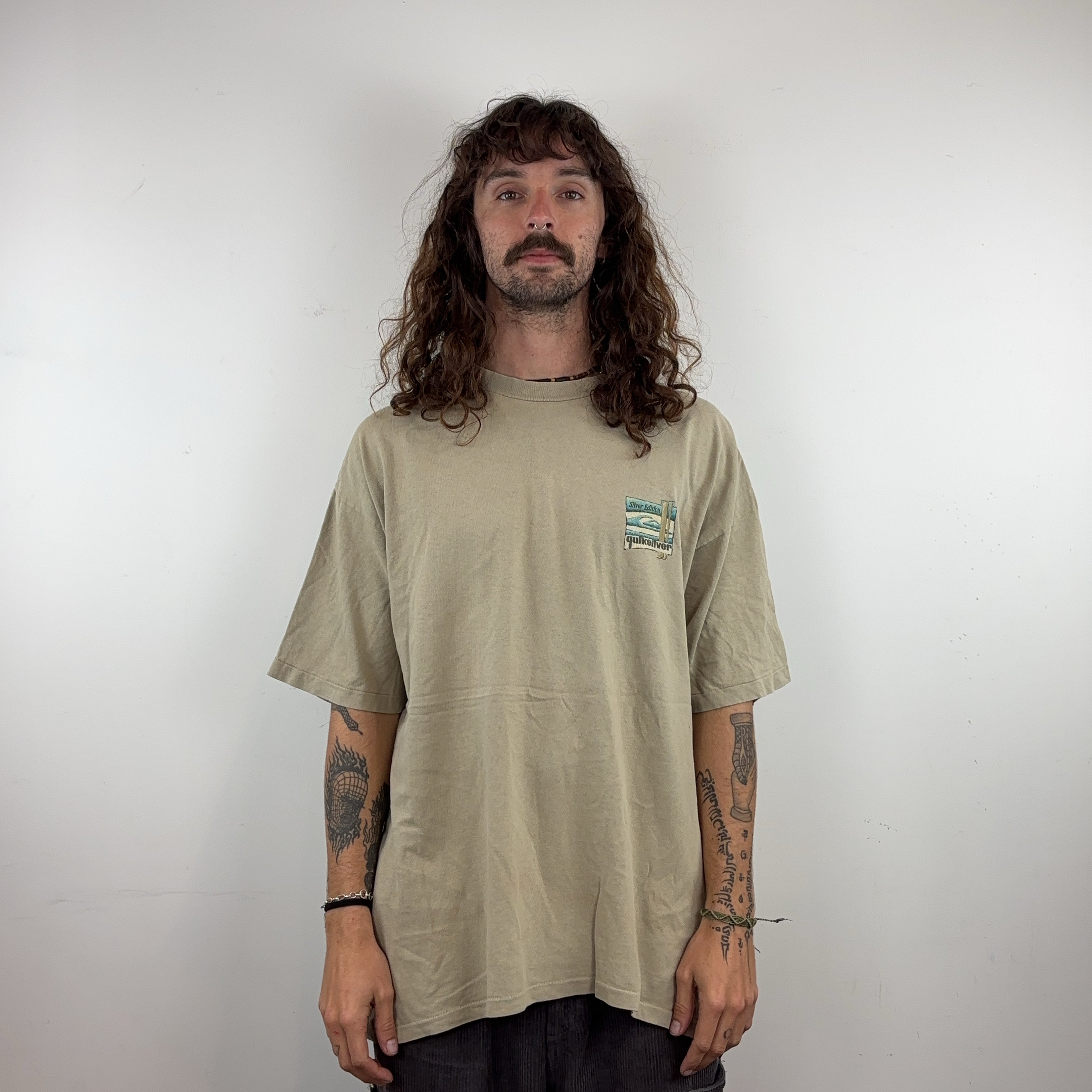 QUIKSILVER TEE - X LARGE