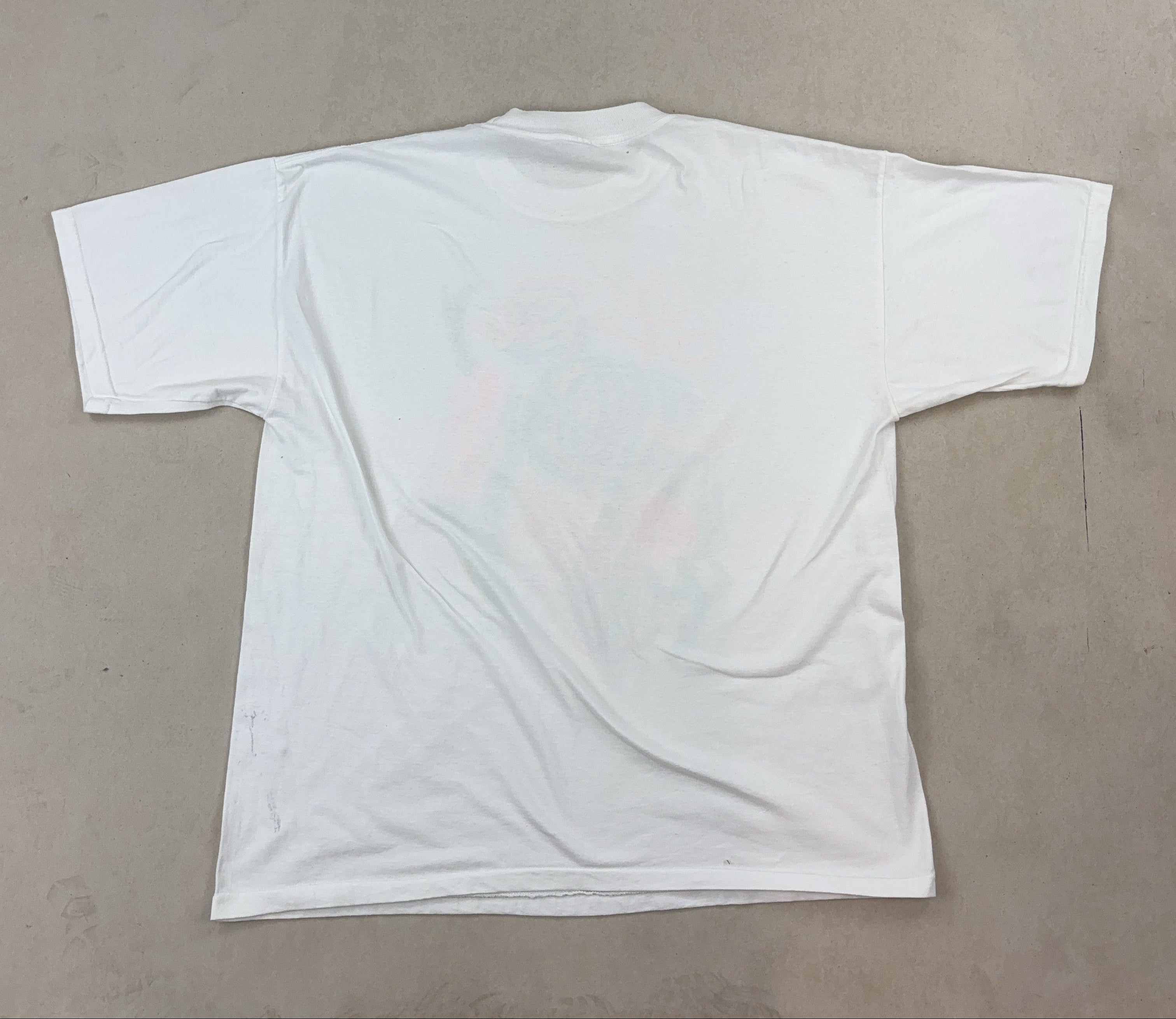 GRAPHIC VINTAGE TEE - X LARGE