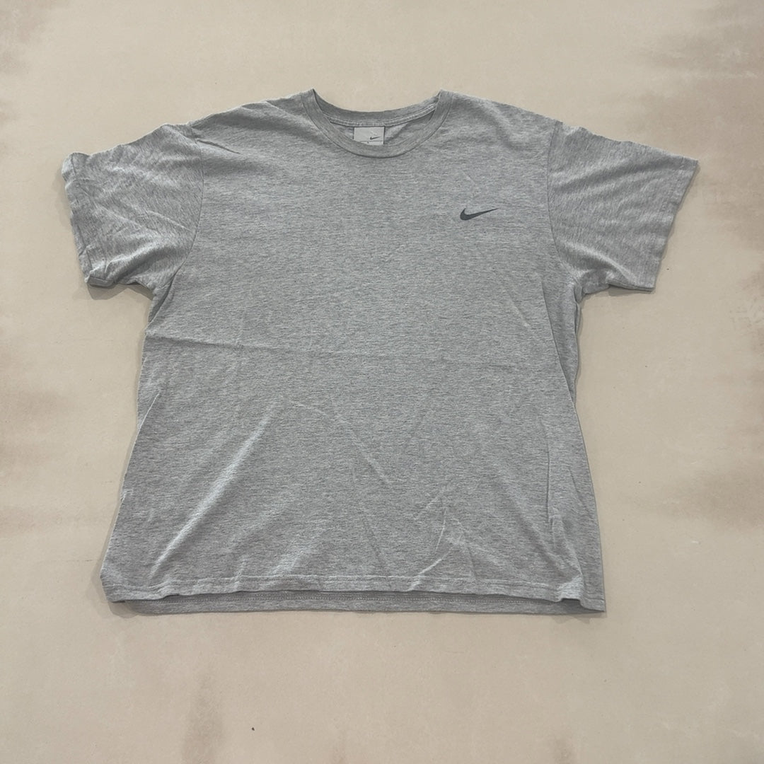 NIKE GREY TEE - LARGE