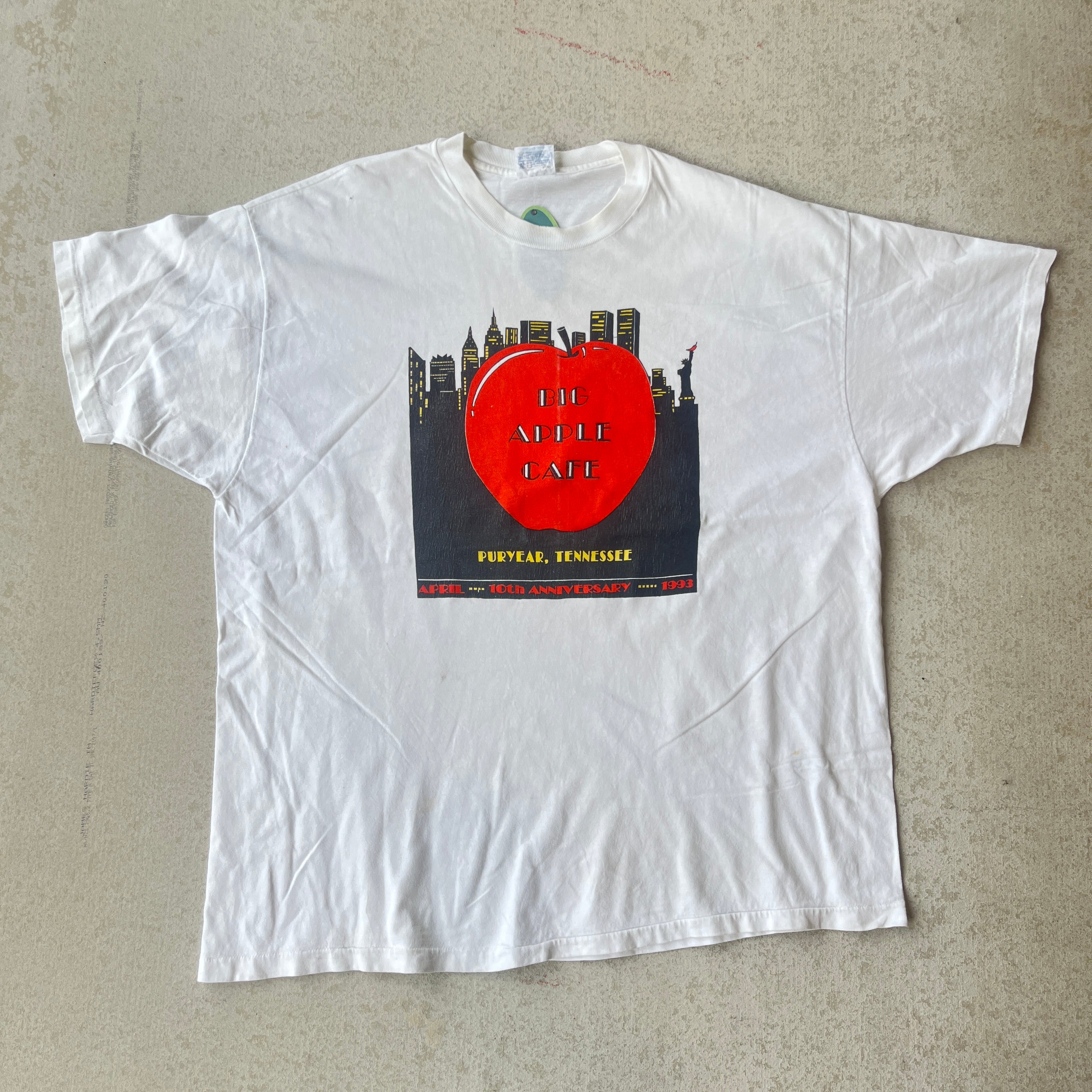 BIG APPLE TEE - 2X LARGE