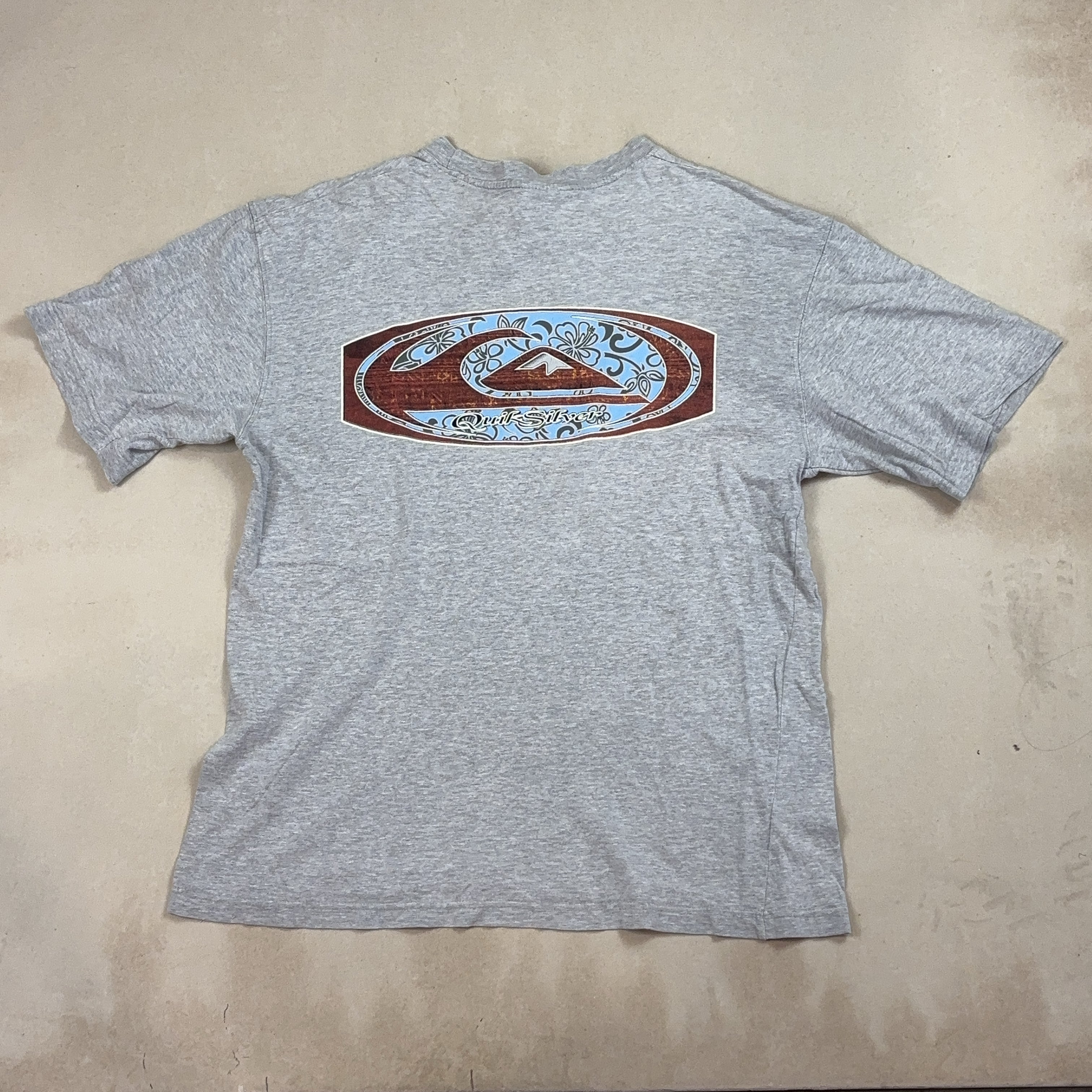 QUIKSILVER TEE - MEDIUM