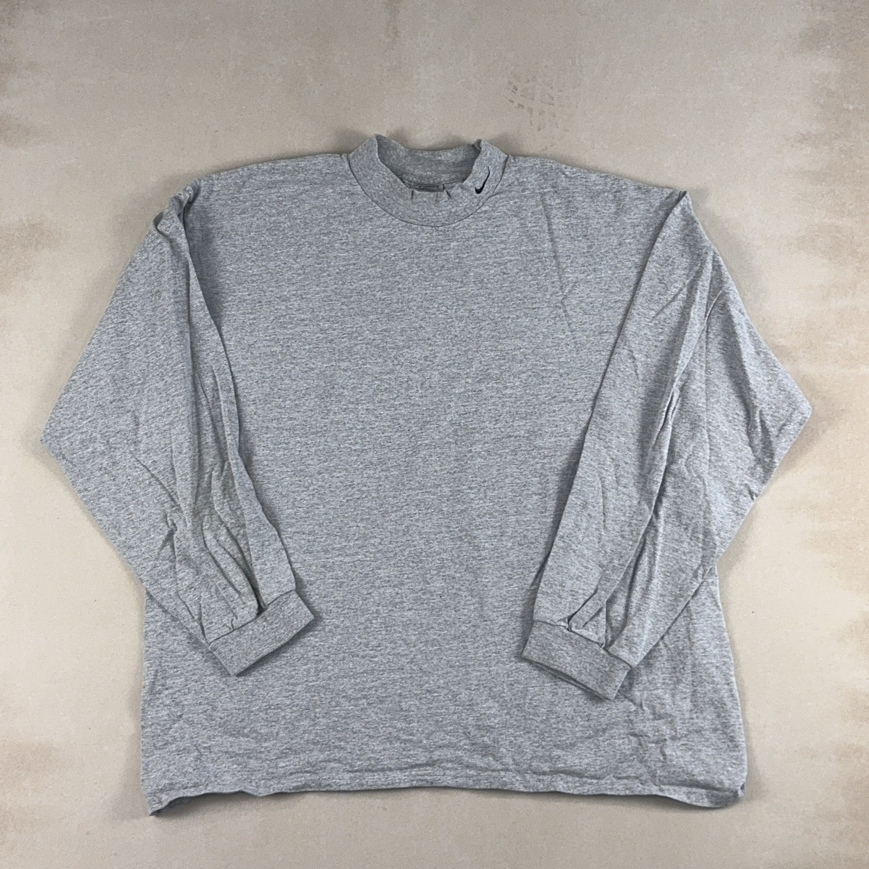 NIKE LONG SLEEVE - 2X LARGE