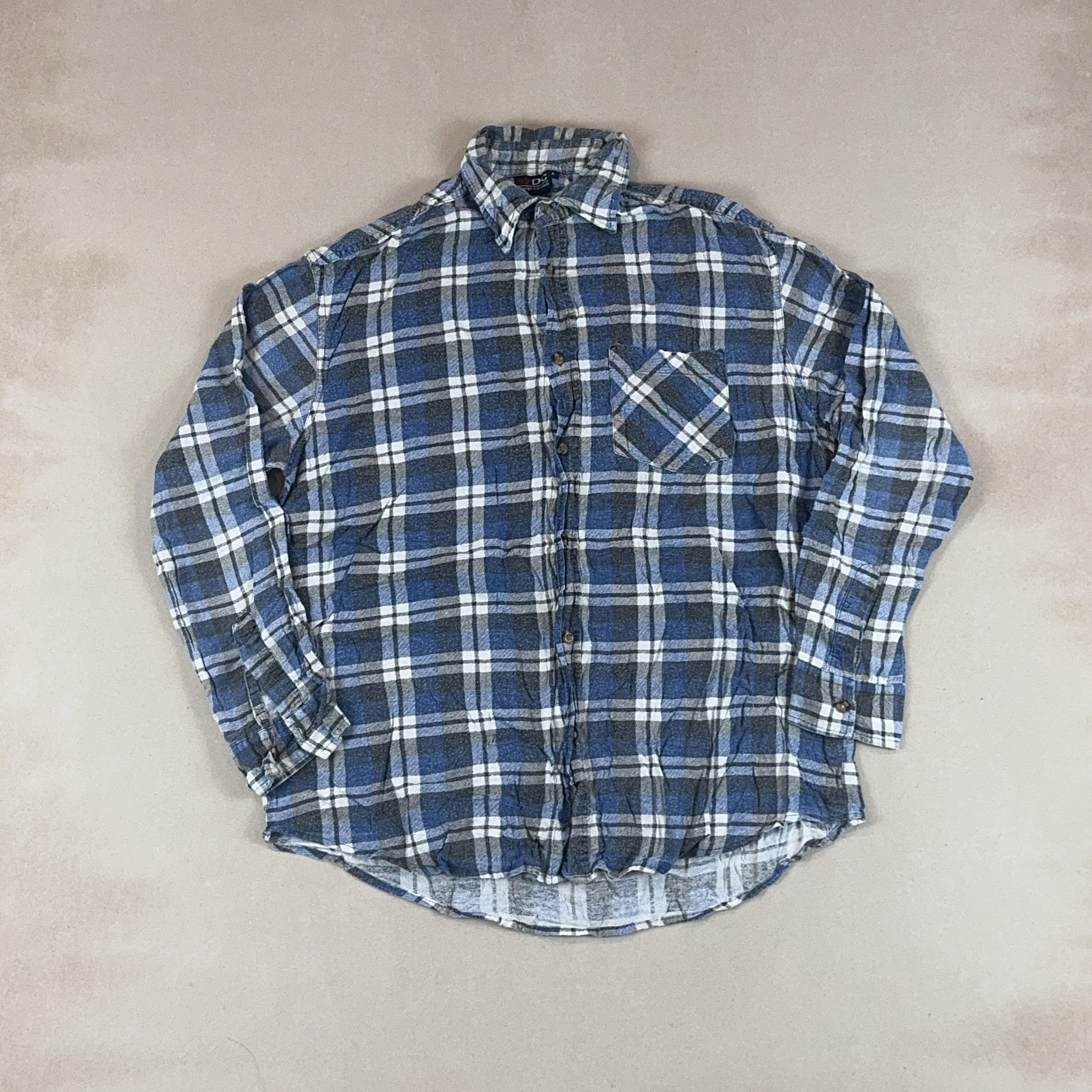 DC SHIRT - MEDIUM