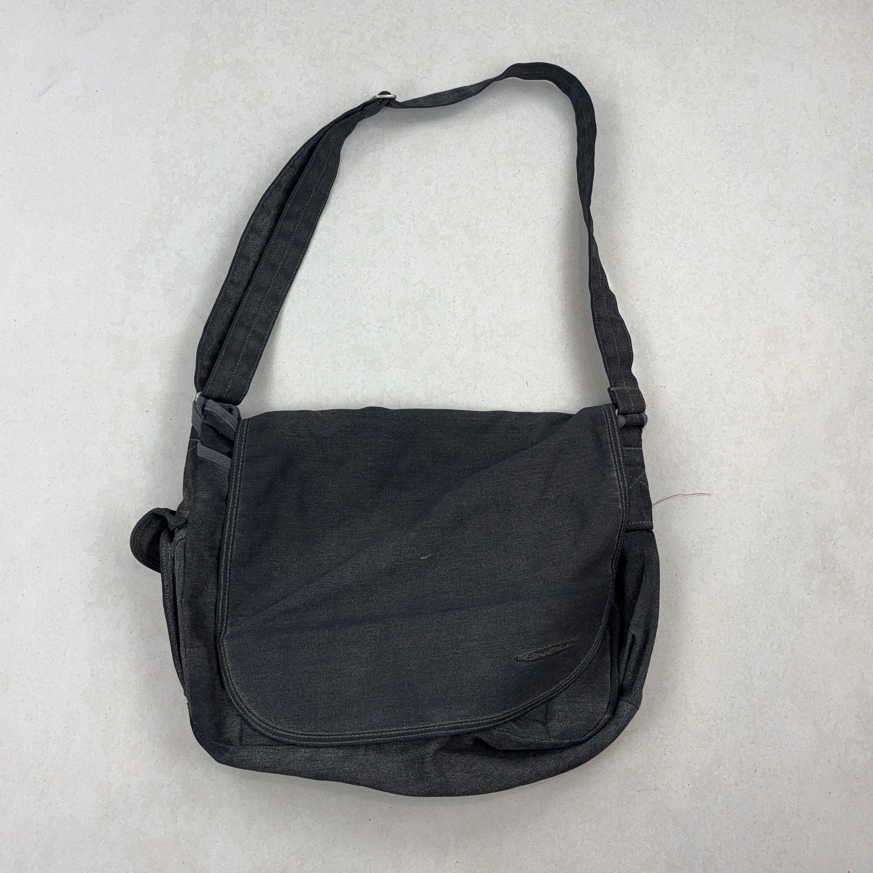 O'NEILL HANDBAG - MEDIUM