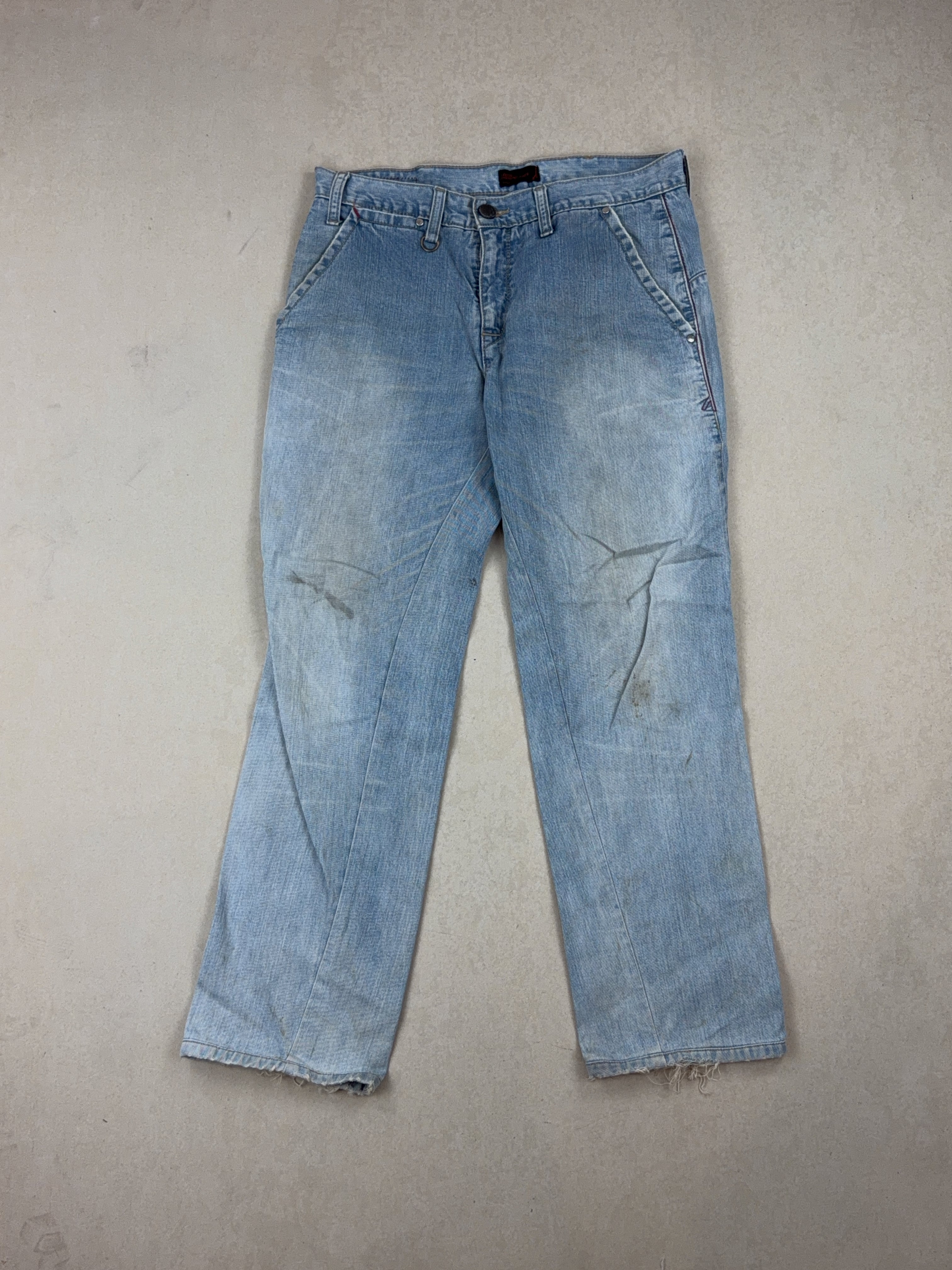 LEVI'S JEANS - SMALL
