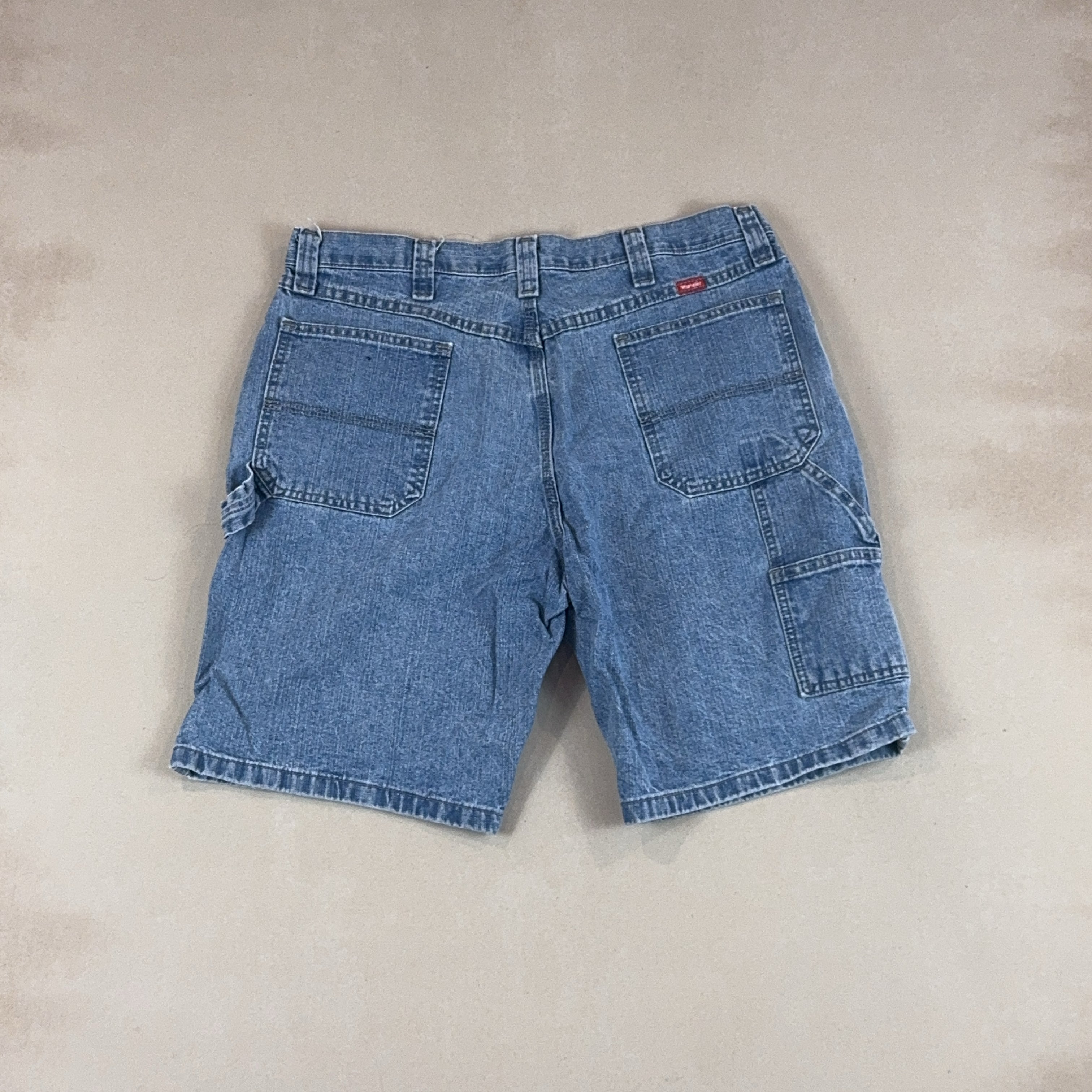 WRANGLER SHORTS - X LARGE