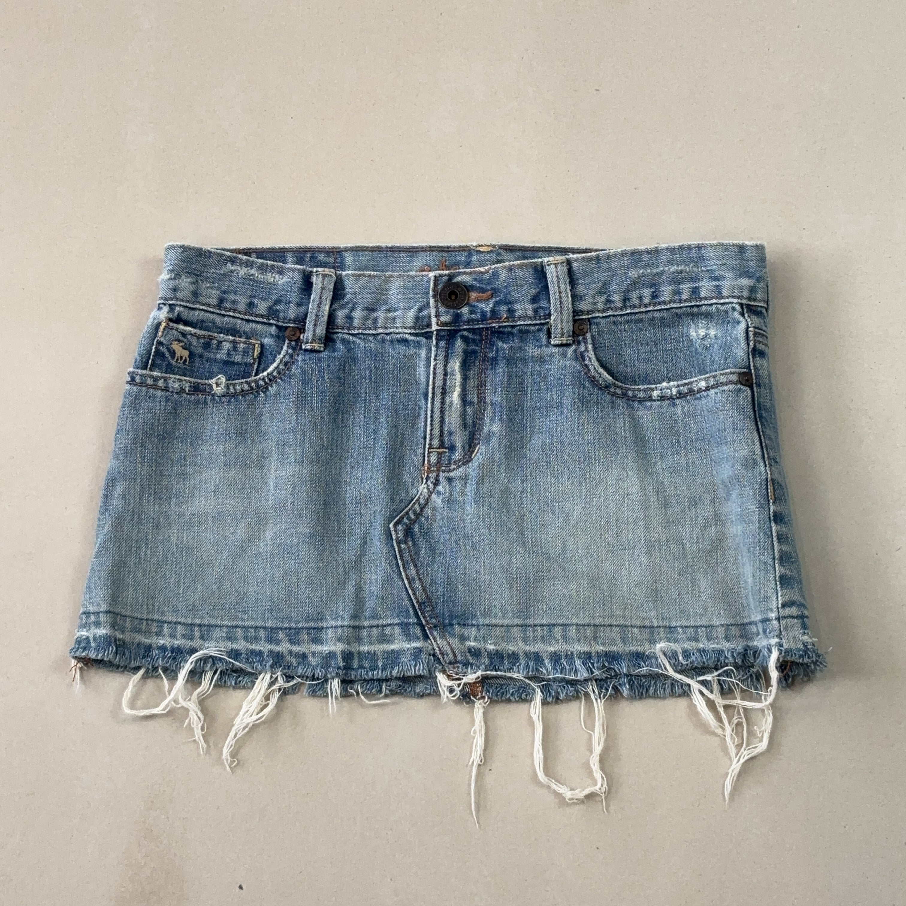 ABERCROMBIE & FITCH SKIRT - LARGE